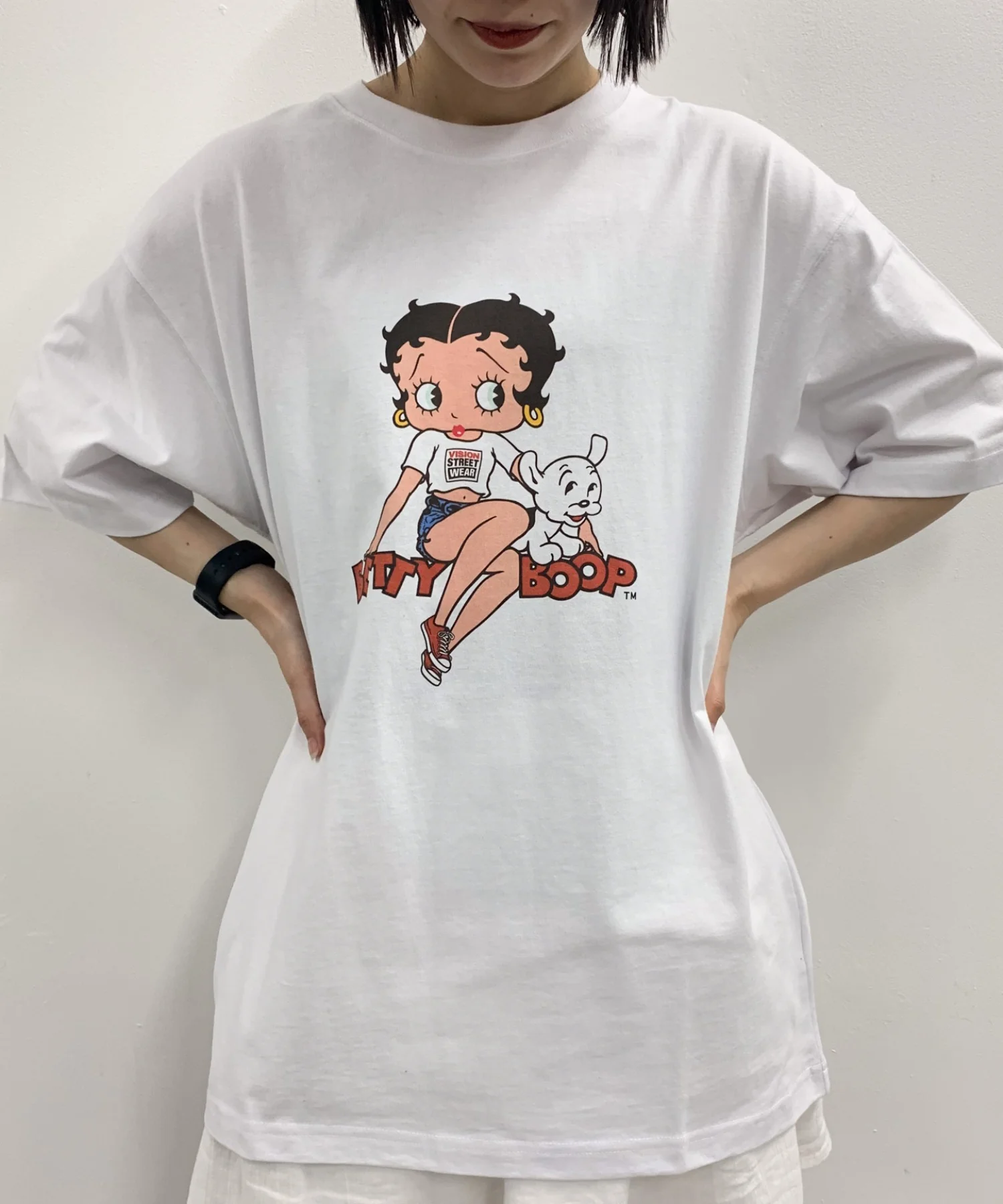 VISION BETTY T - Image 3