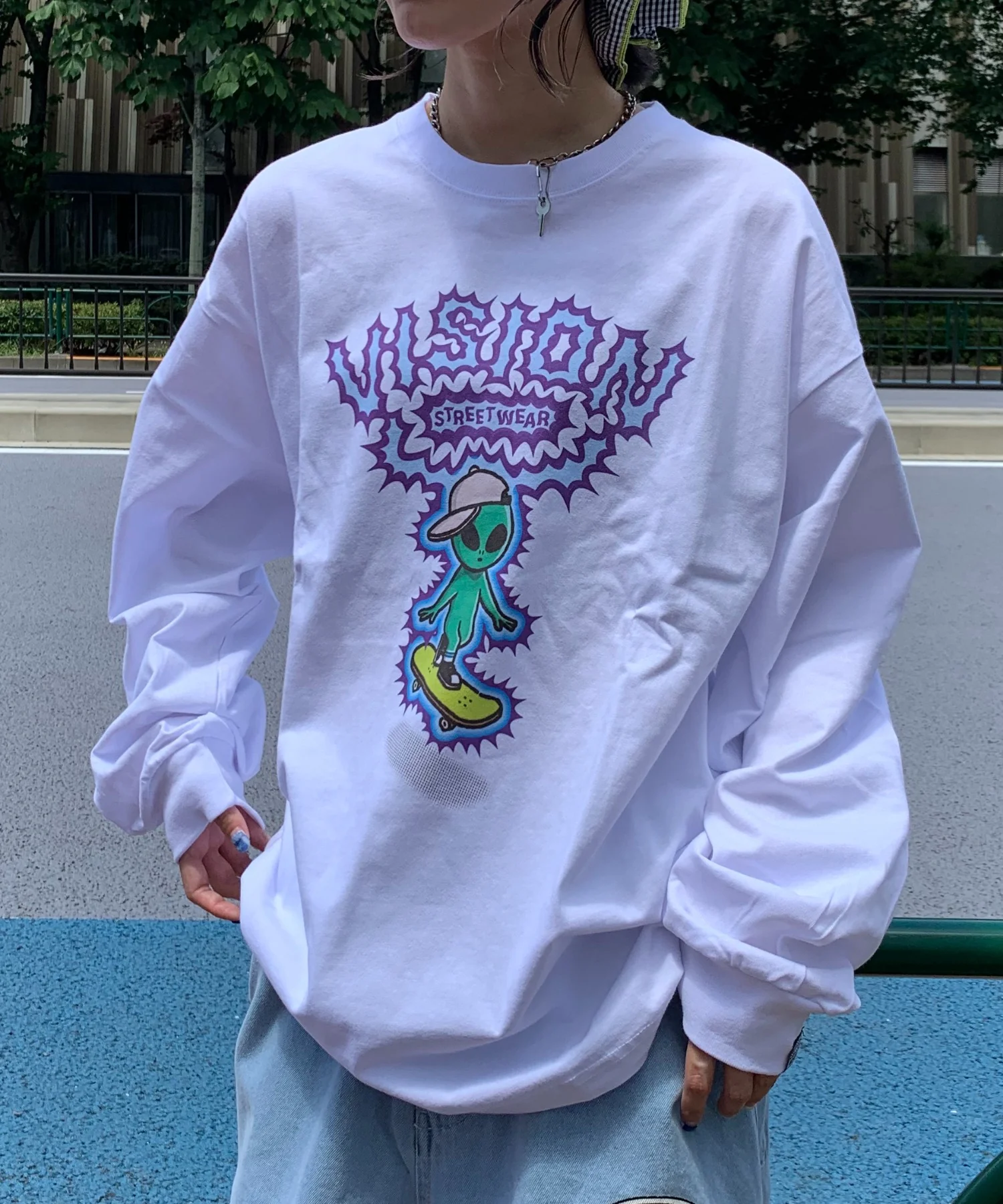 VISION　エイリアングラフィックロンT - Image 2