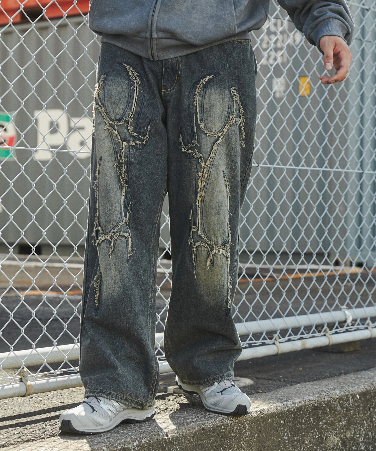 トライバルフリンジデニムパンツ - Image 2