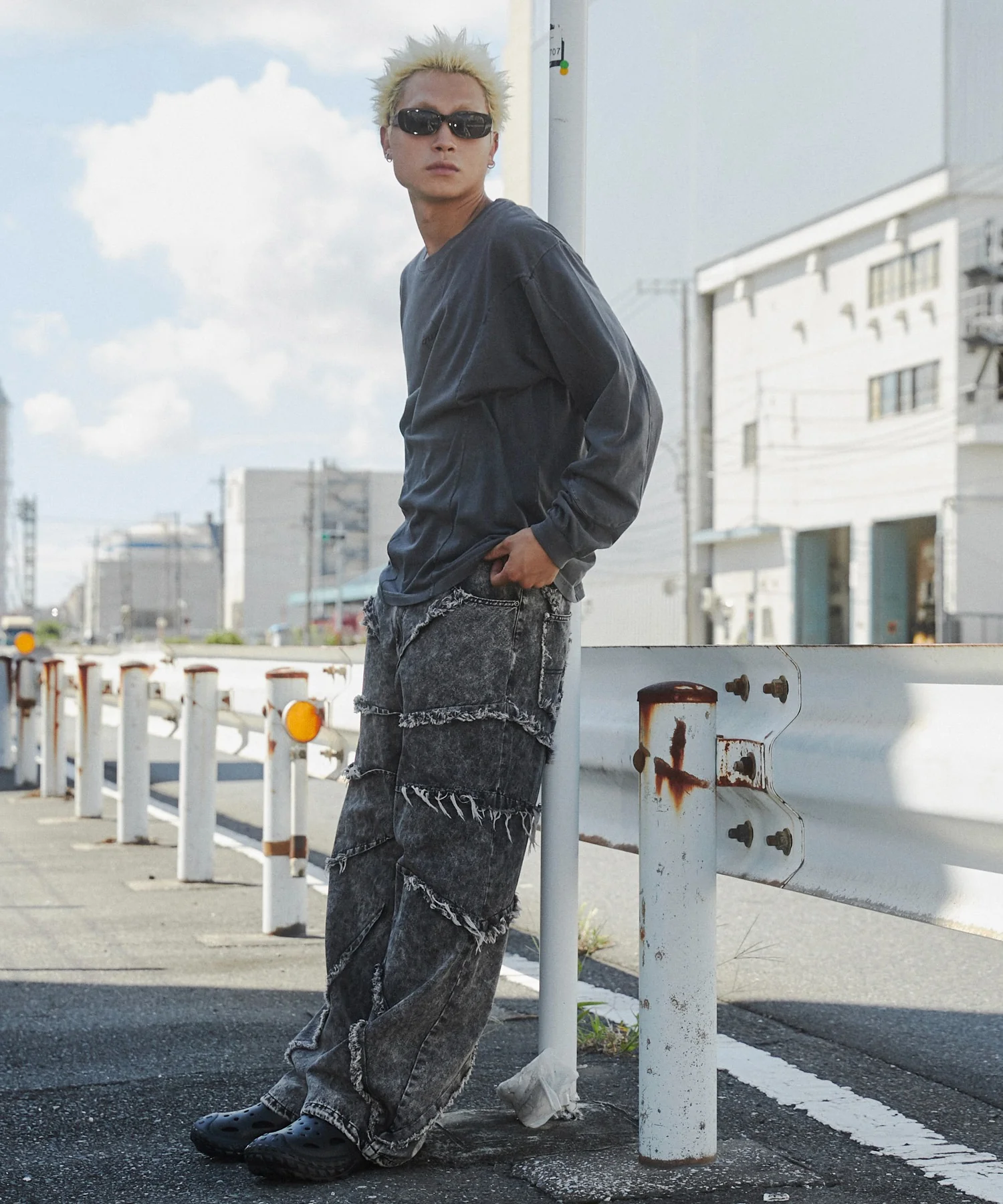 ダーツフリンジデニムパンツ - Image 16