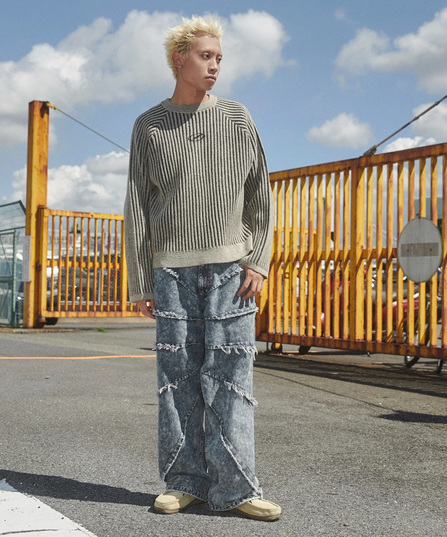 ダーツフリンジデニムパンツ - Image 3