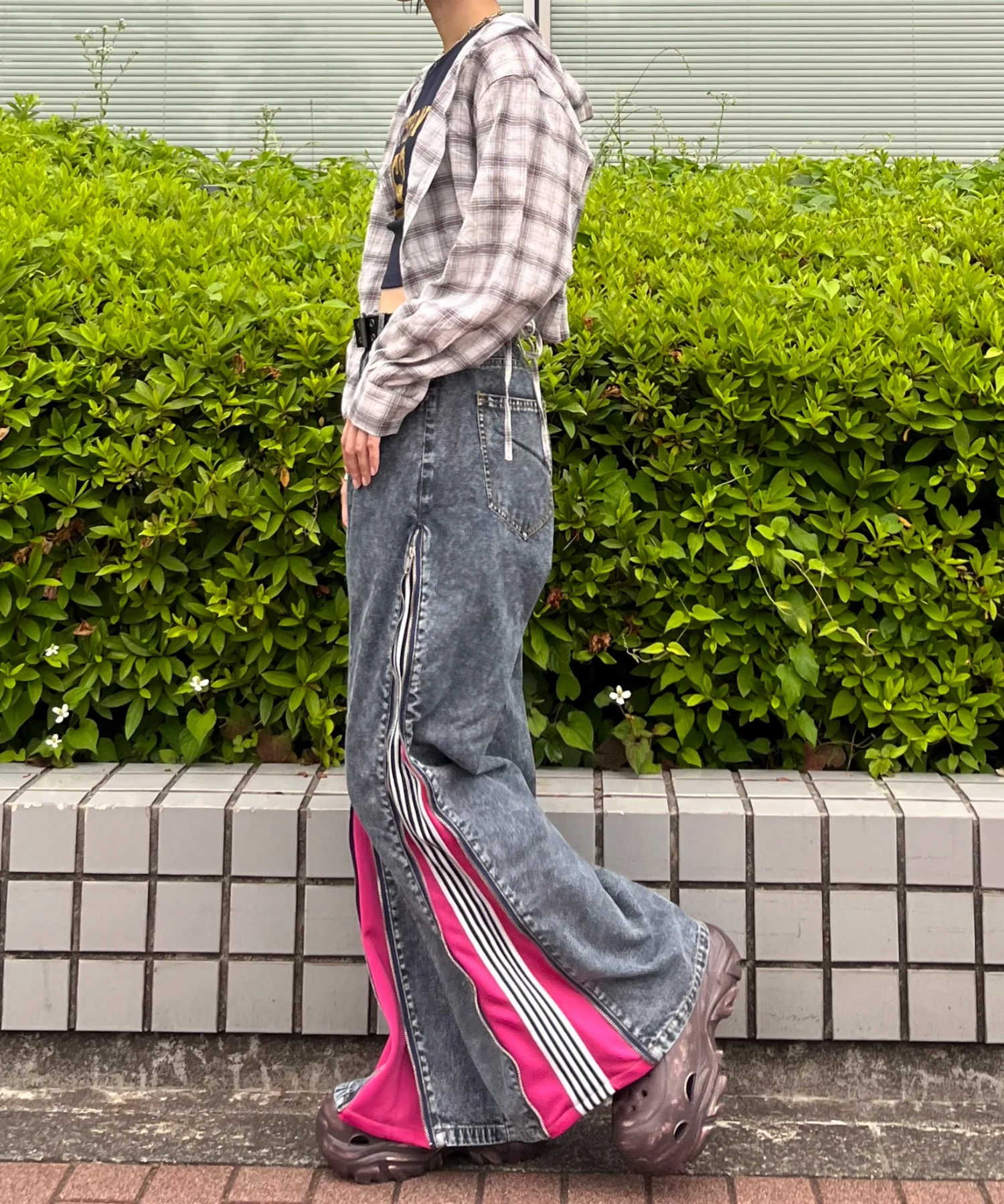 ジャージドッキングZIPデニムパンツ - Image 11