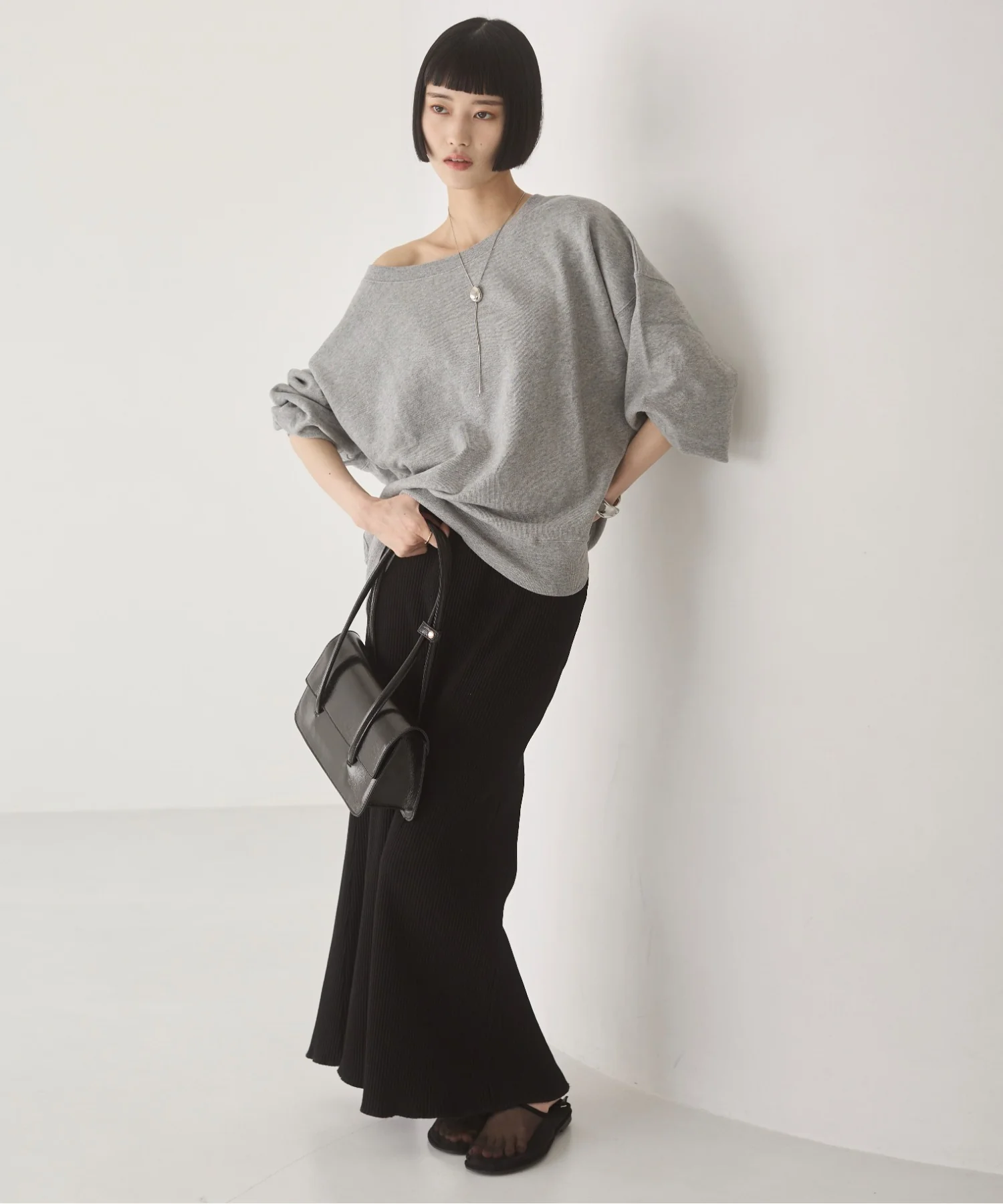 オフショルスウェット - Image 12