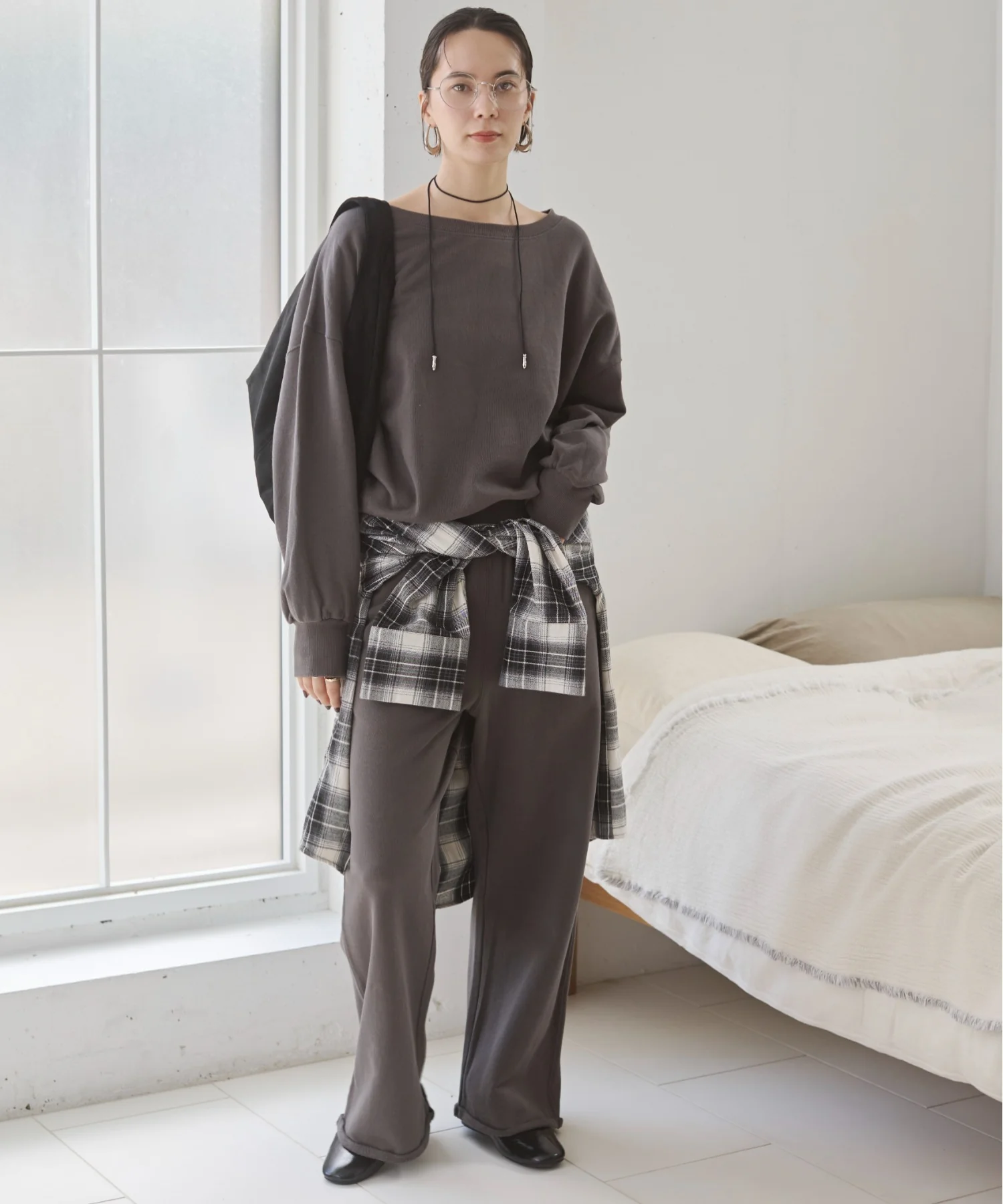 オフショルスウェット - Image 14