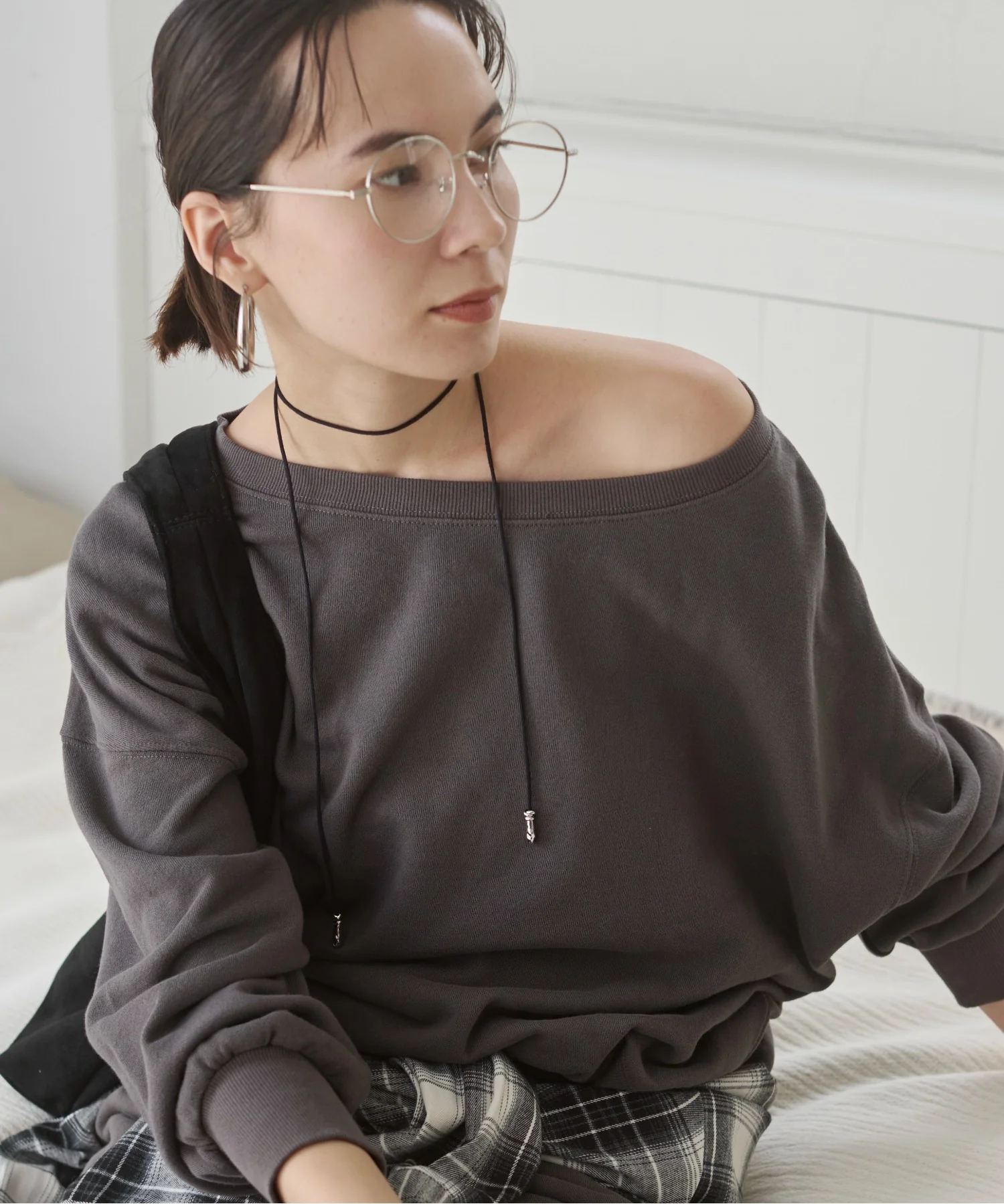 オフショルスウェット - Image 30