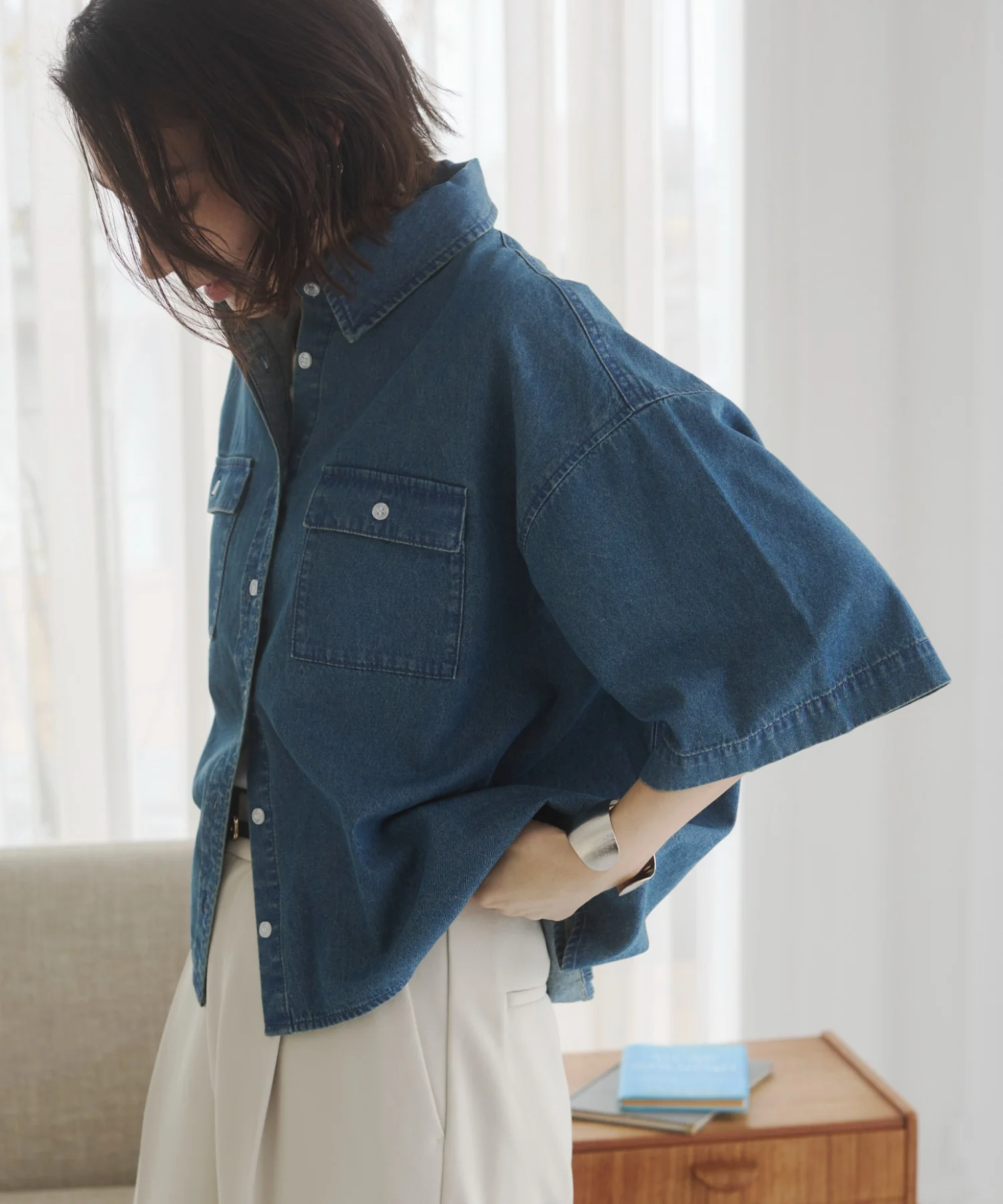 オーバーサイズデニム半袖シャツ - Image 32