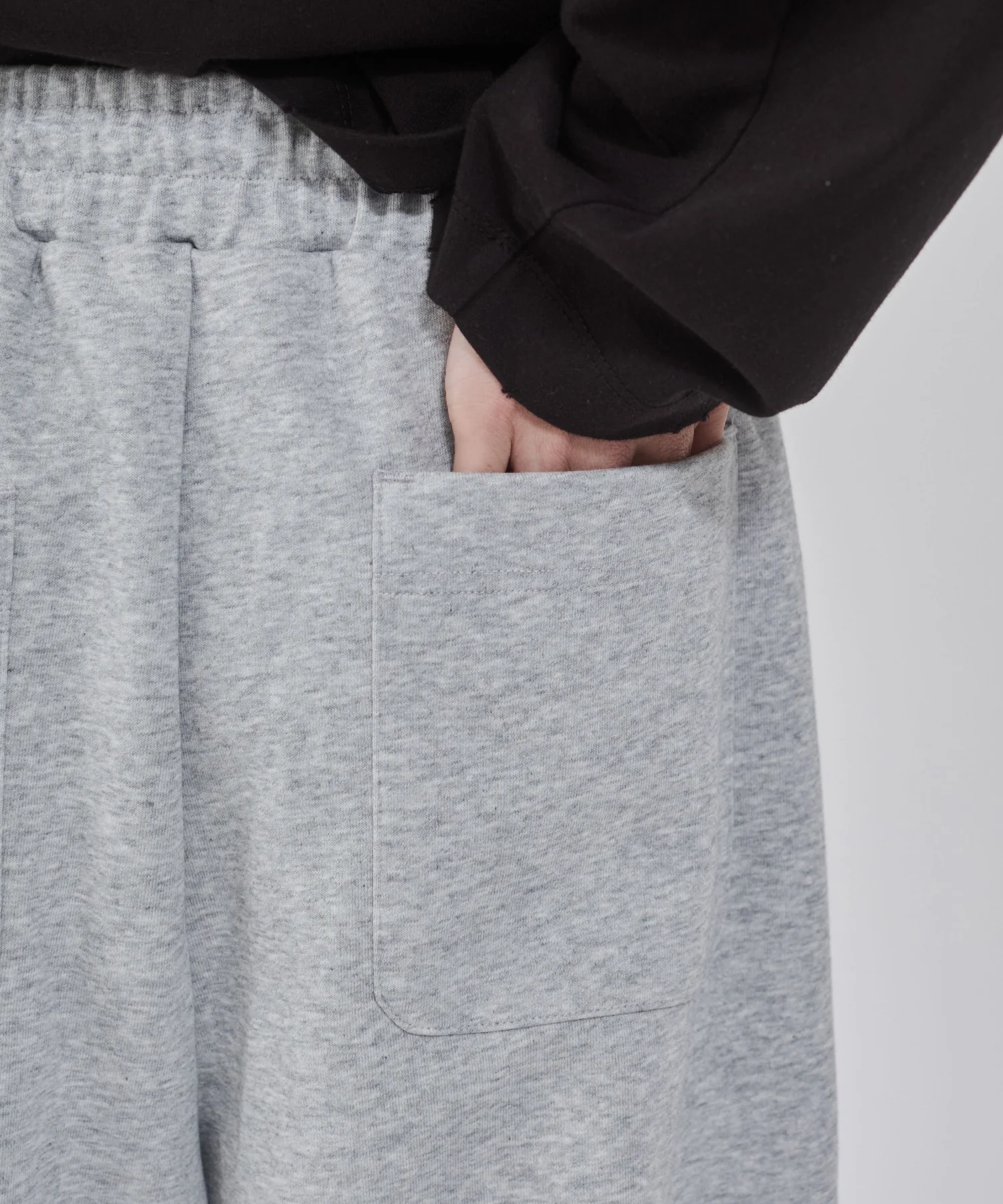 ボンディングワイドスウェットパンツ - Image 10