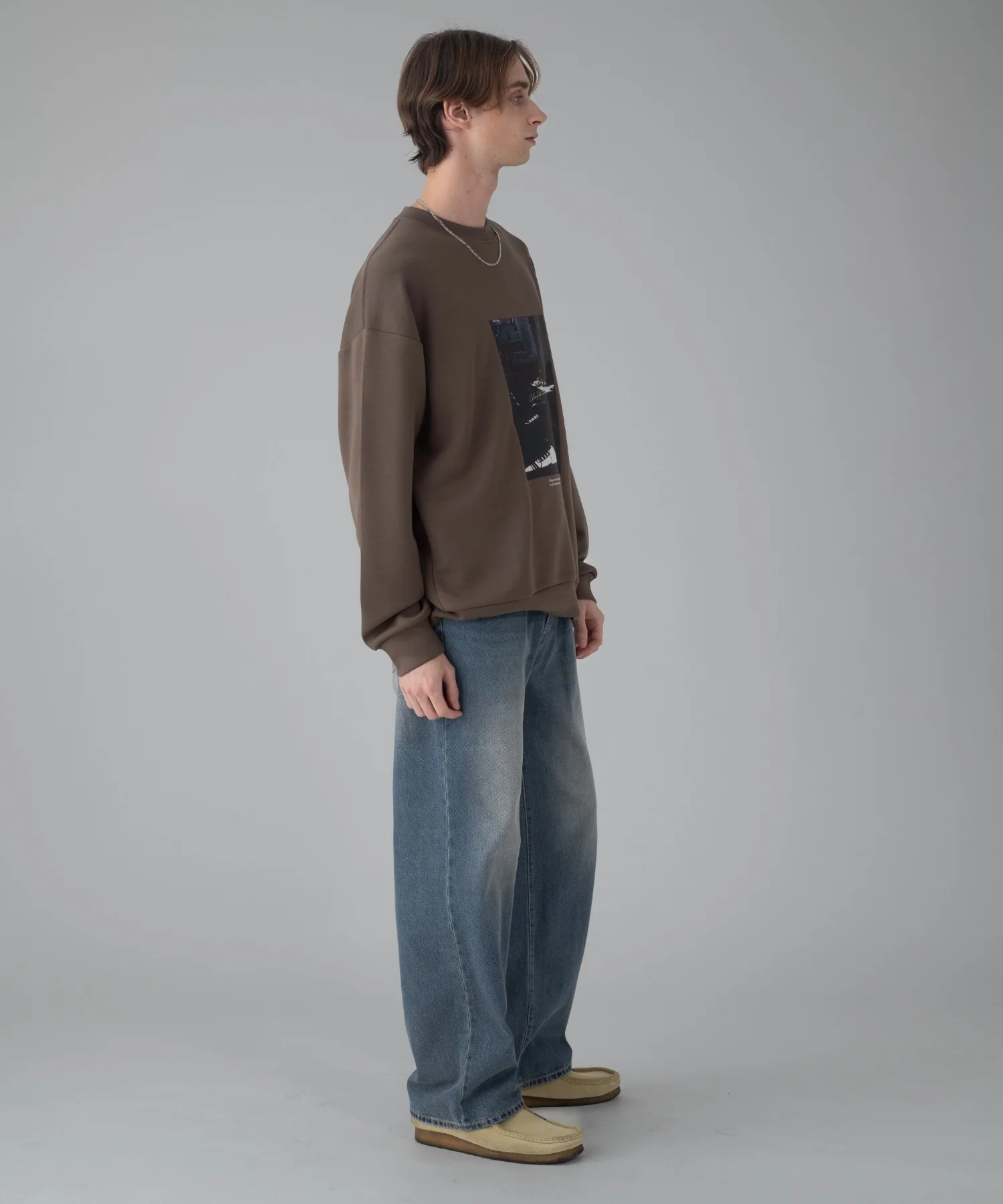 アクセ付きフォトグラフィックプルオーバー - Image 36