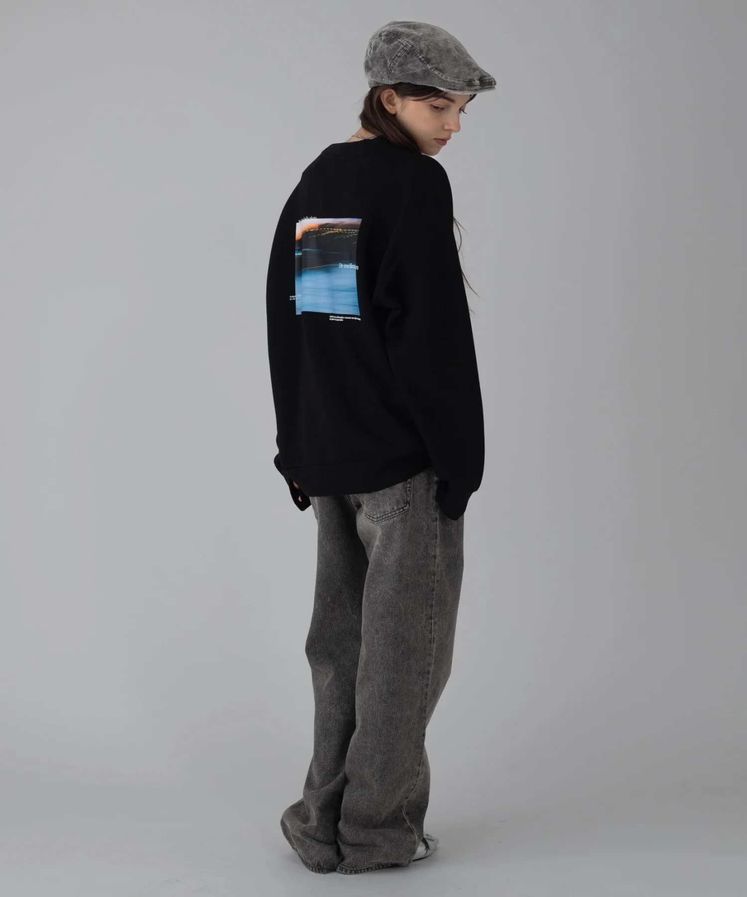 アクセ付きフォトグラフィックプルオーバー - Image 57