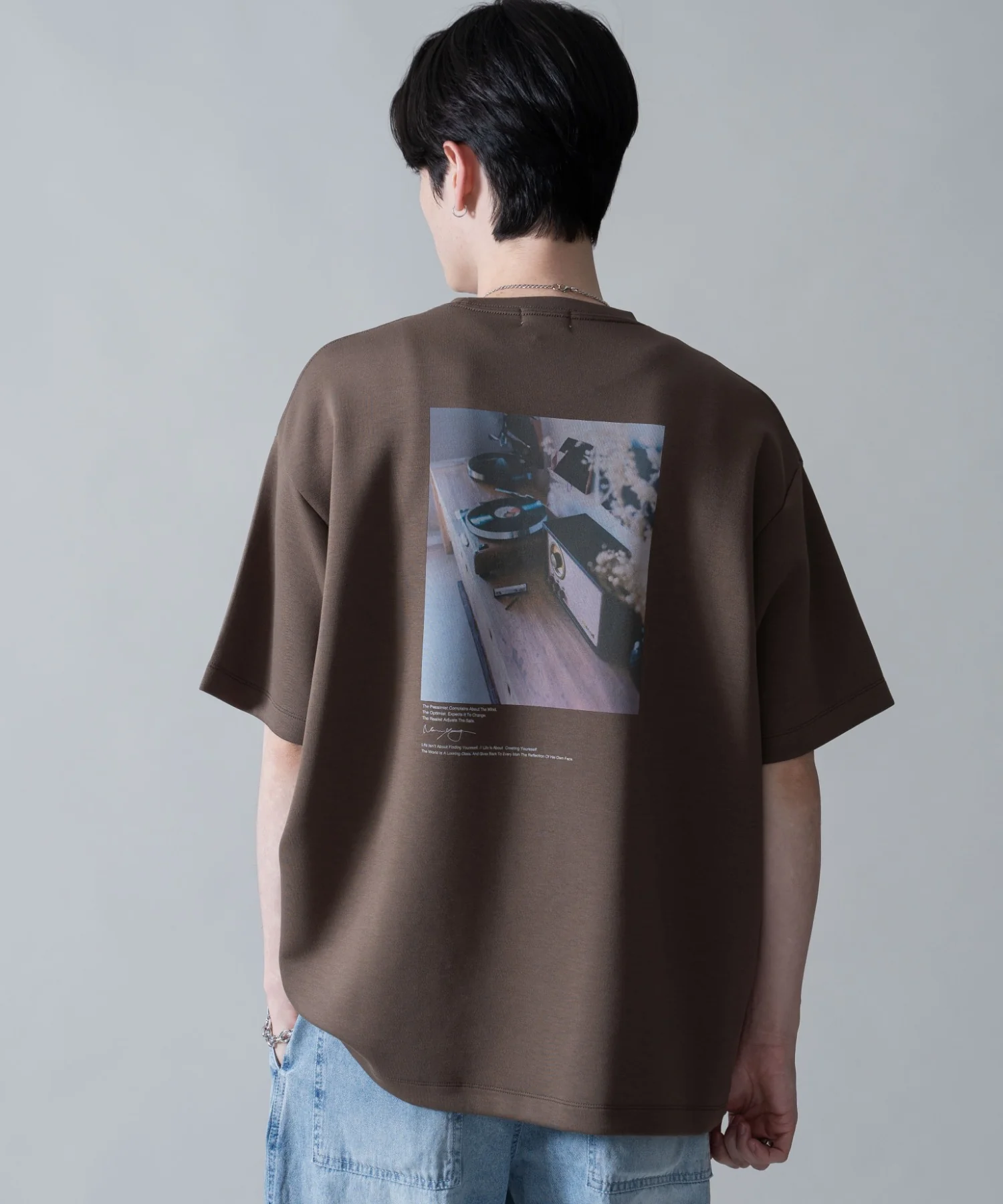 アクセ付きフォトグラフィックT（SS） - Image 17