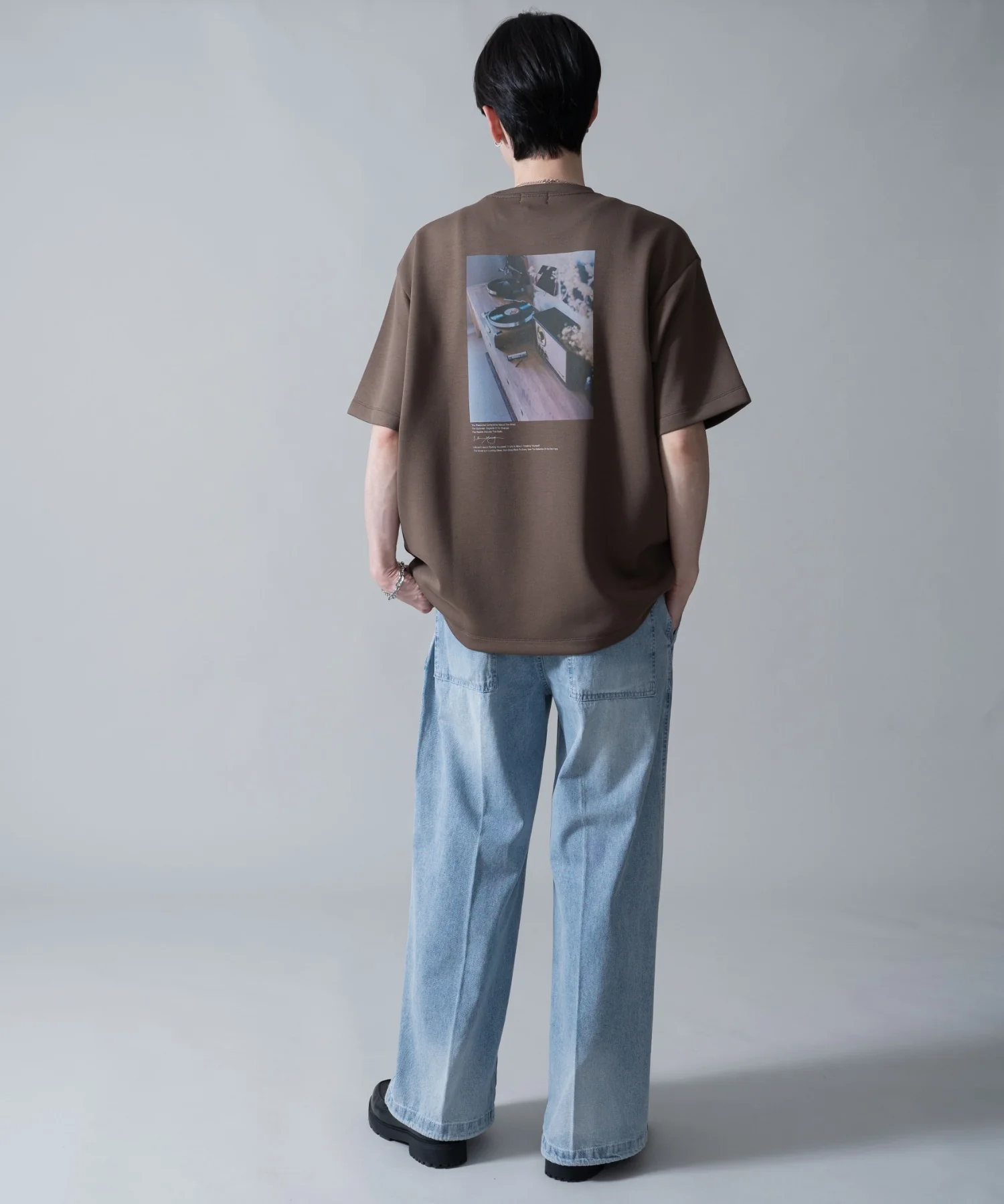 アクセ付きフォトグラフィックT（SS） - Image 20