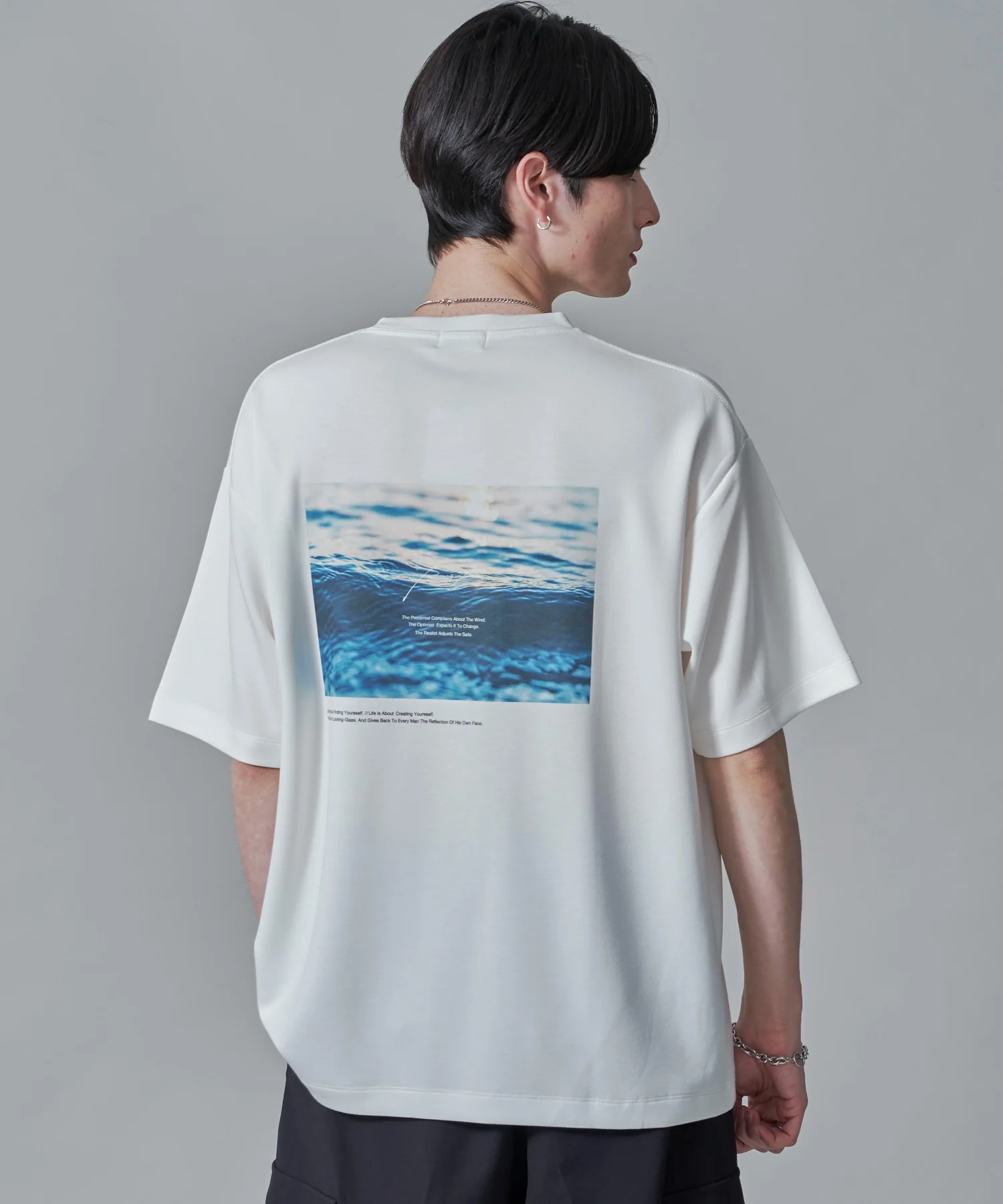 アクセ付きフォトグラフィックT（SS） - Image 24