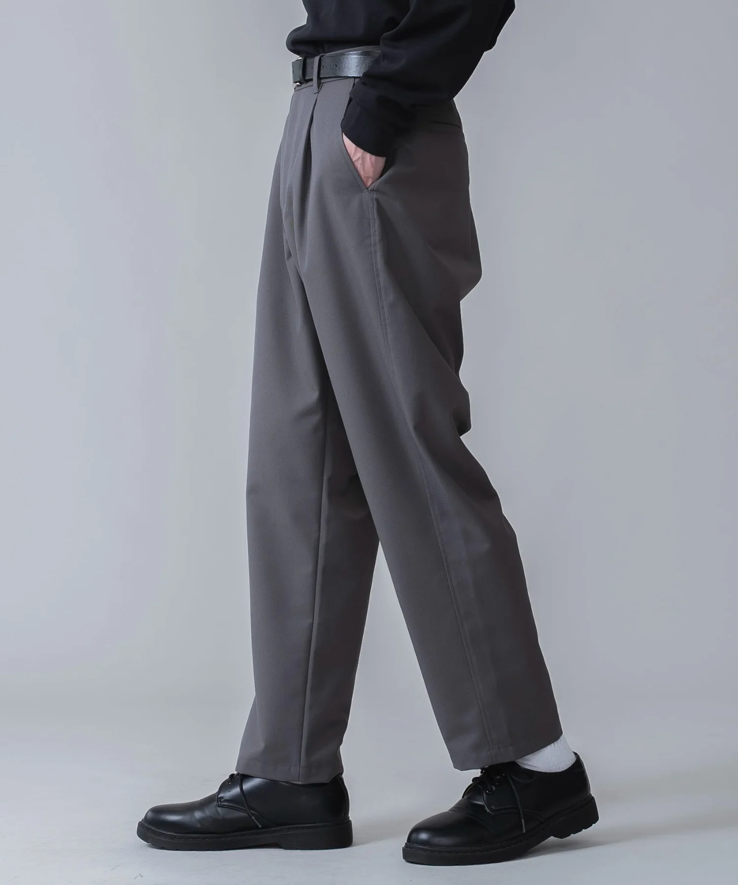 TRベルト付きスラックス - Image 11