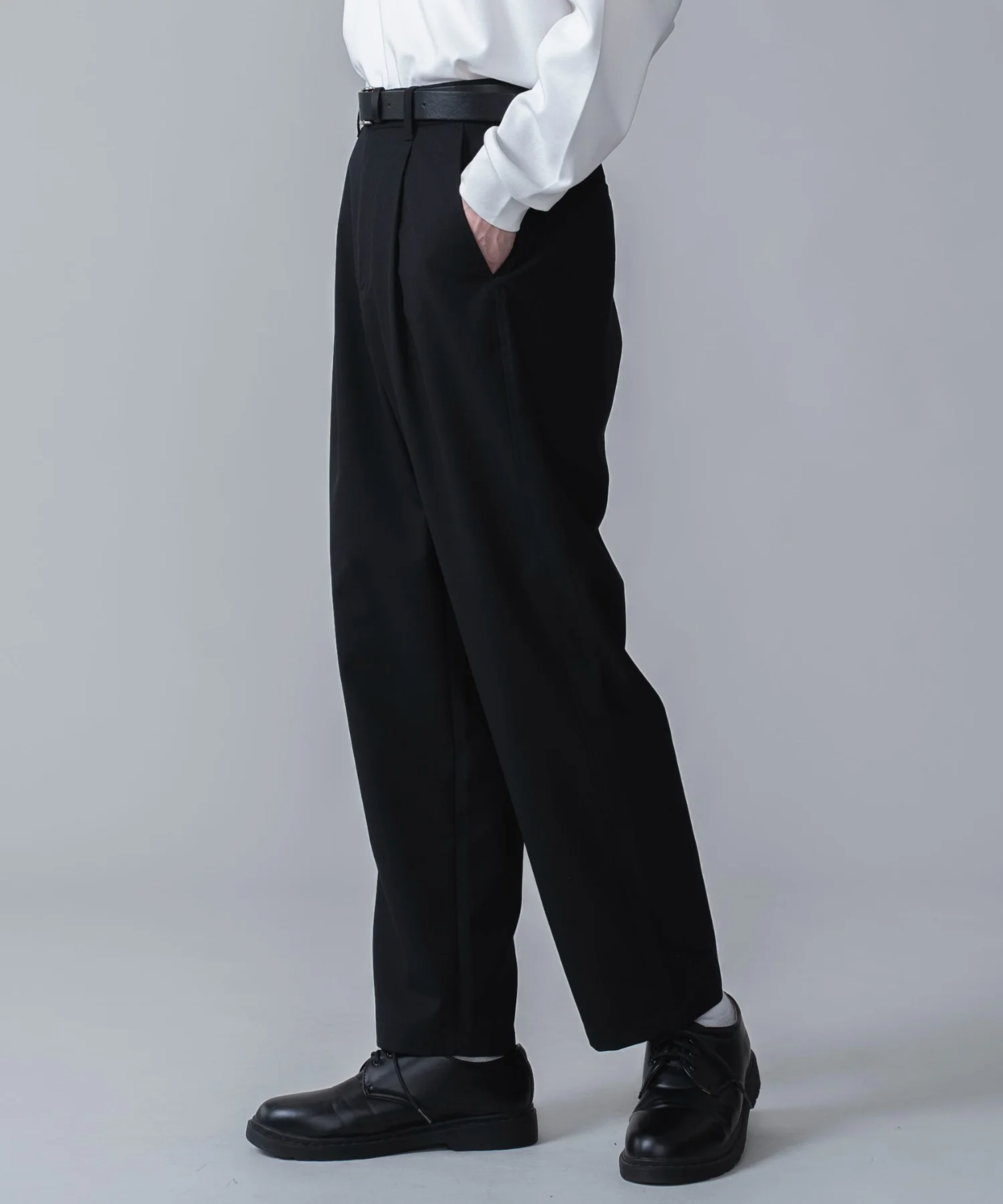 TRベルト付きスラックス - Image 15