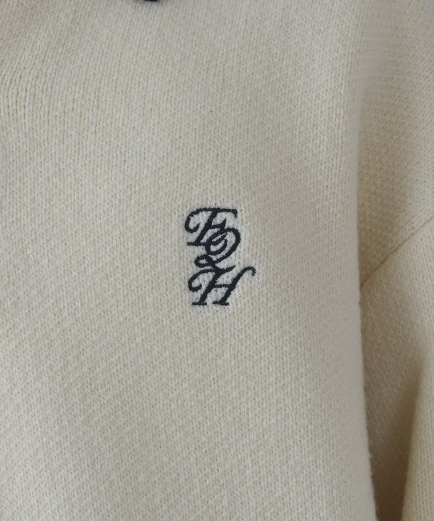 ワンポイント刺繍ニットポロ - Image 7