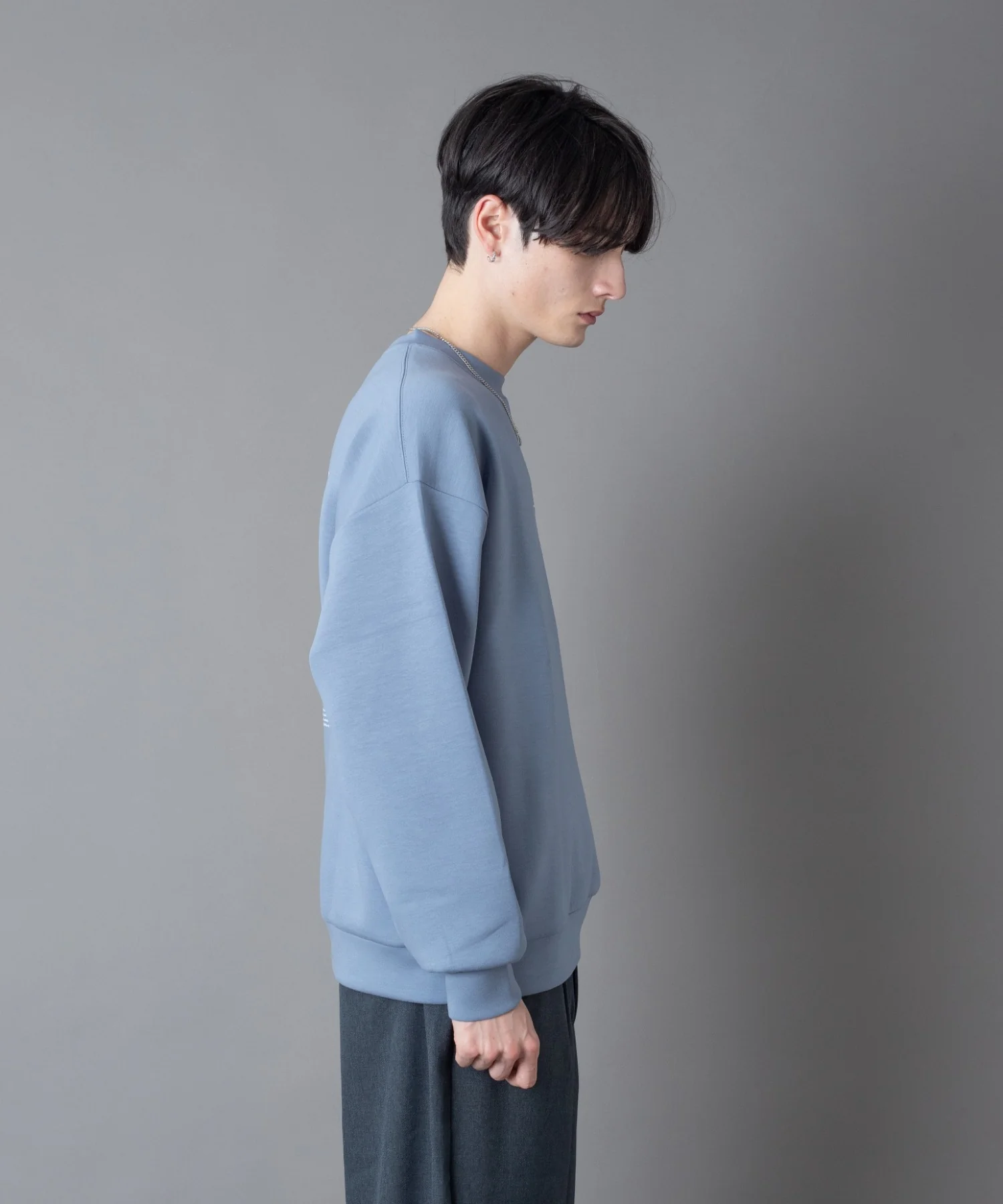 アクセ付きフォトグラフィックプルオーバー - Image 16