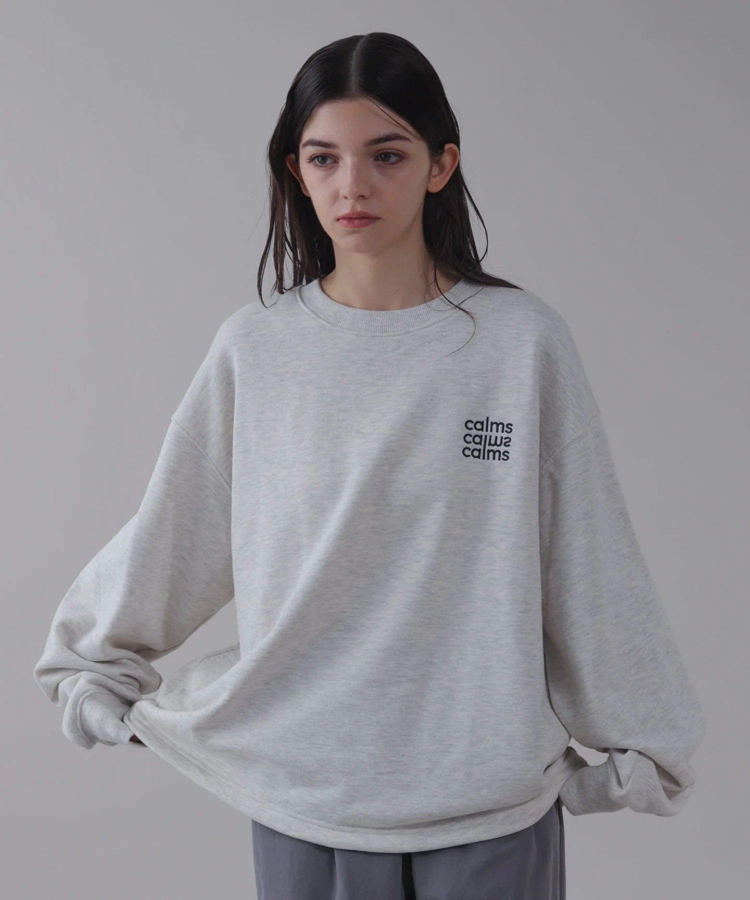 ショートドロストワンポイント刺繍プルオーバー - Image 12