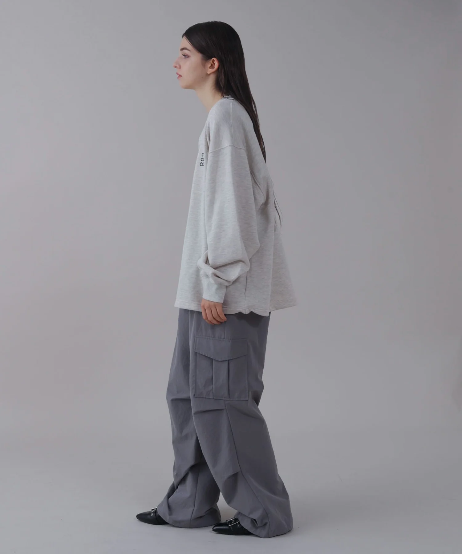 ショートドロストワンポイント刺繍プルオーバー - Image 17