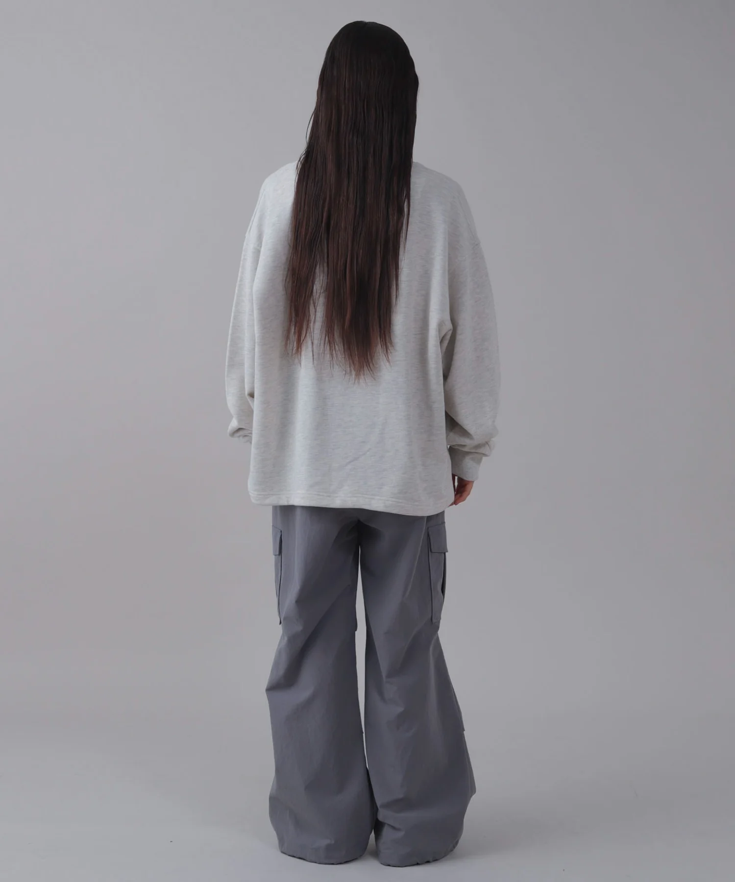 ショートドロストワンポイント刺繍プルオーバー - Image 18