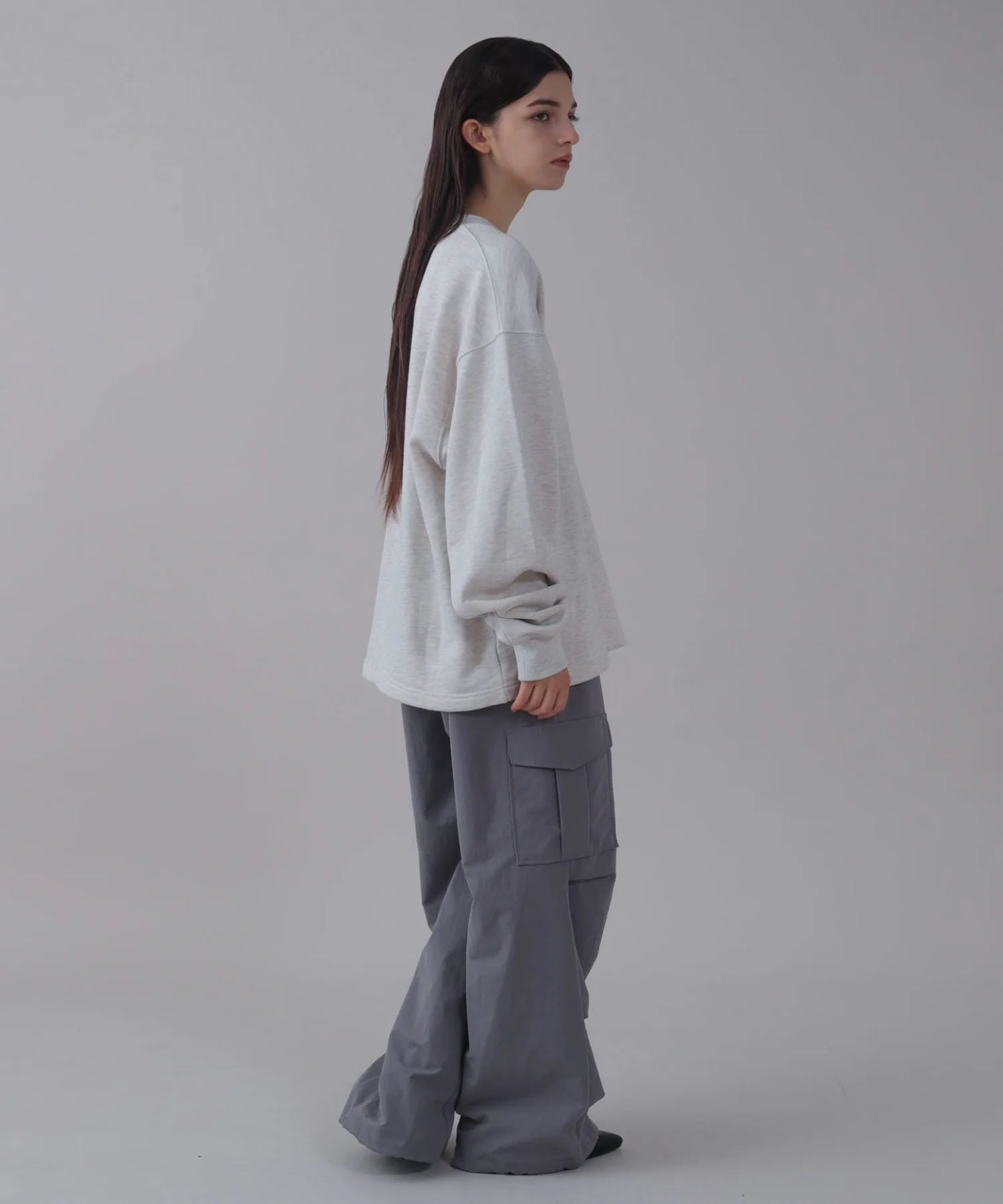 ショートドロストワンポイント刺繍プルオーバー - Image 19