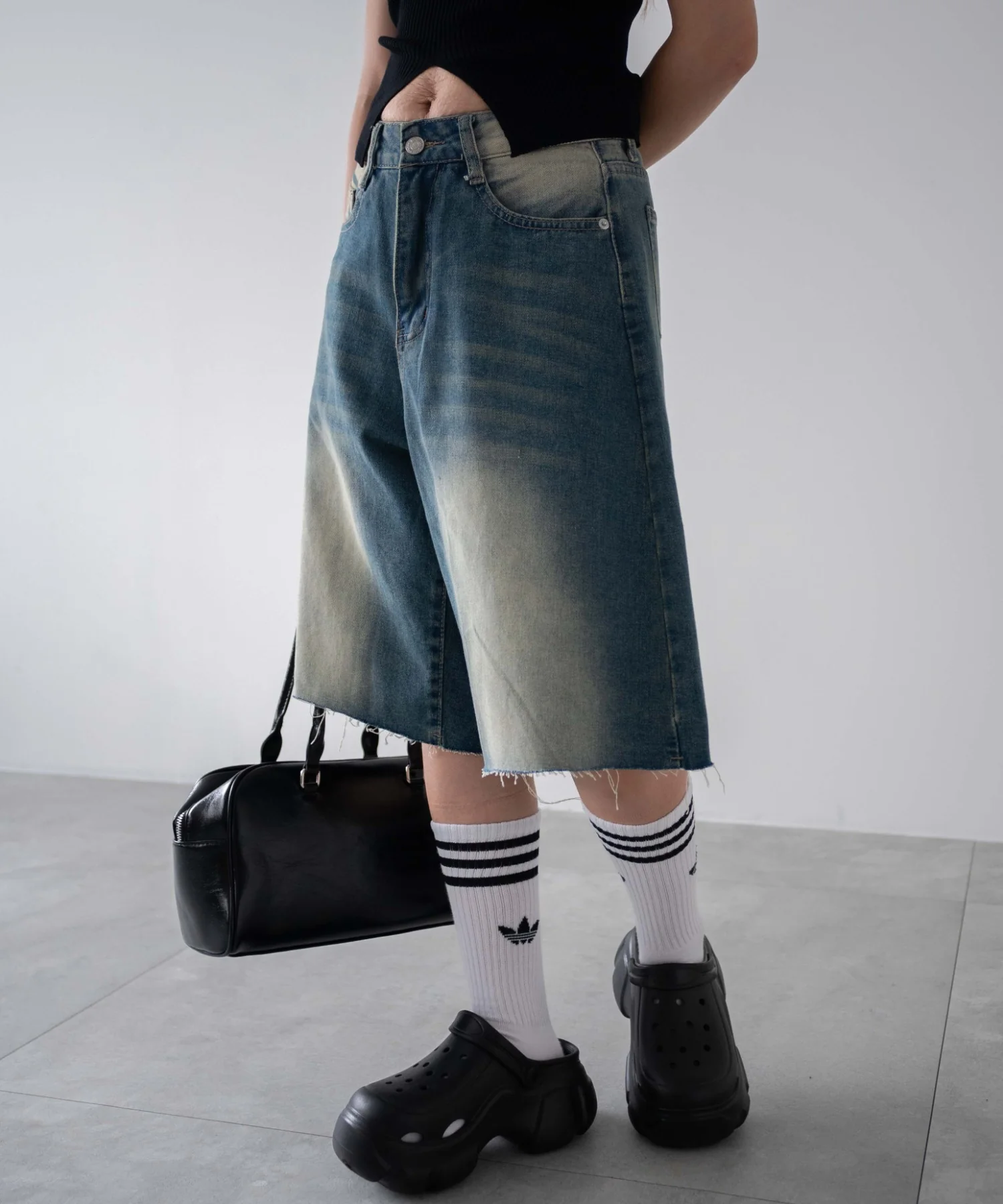 ウオッシュドデニムハーフパンツ - Image 5
