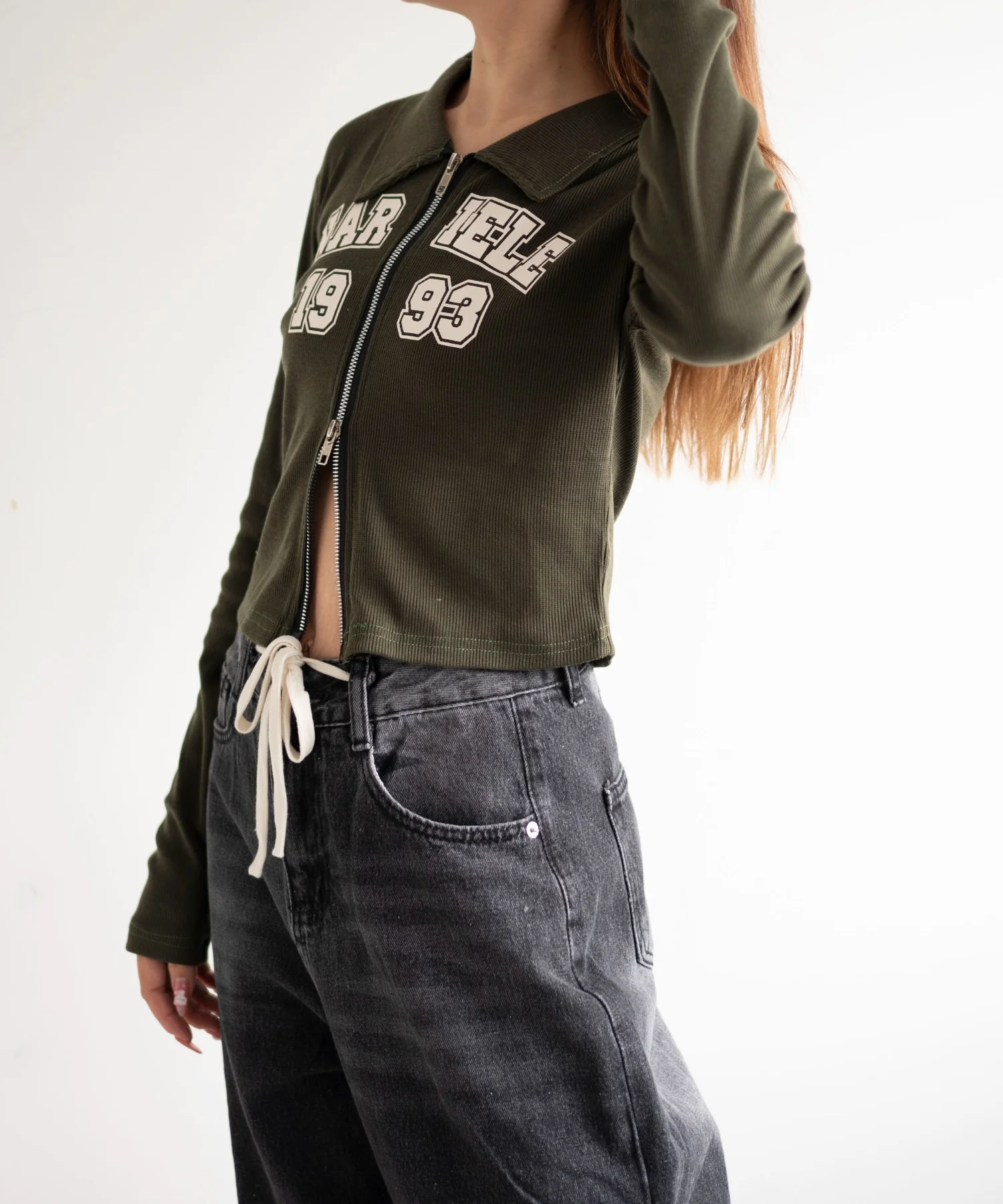 WジップナンバリングロゴロンT - Image 6