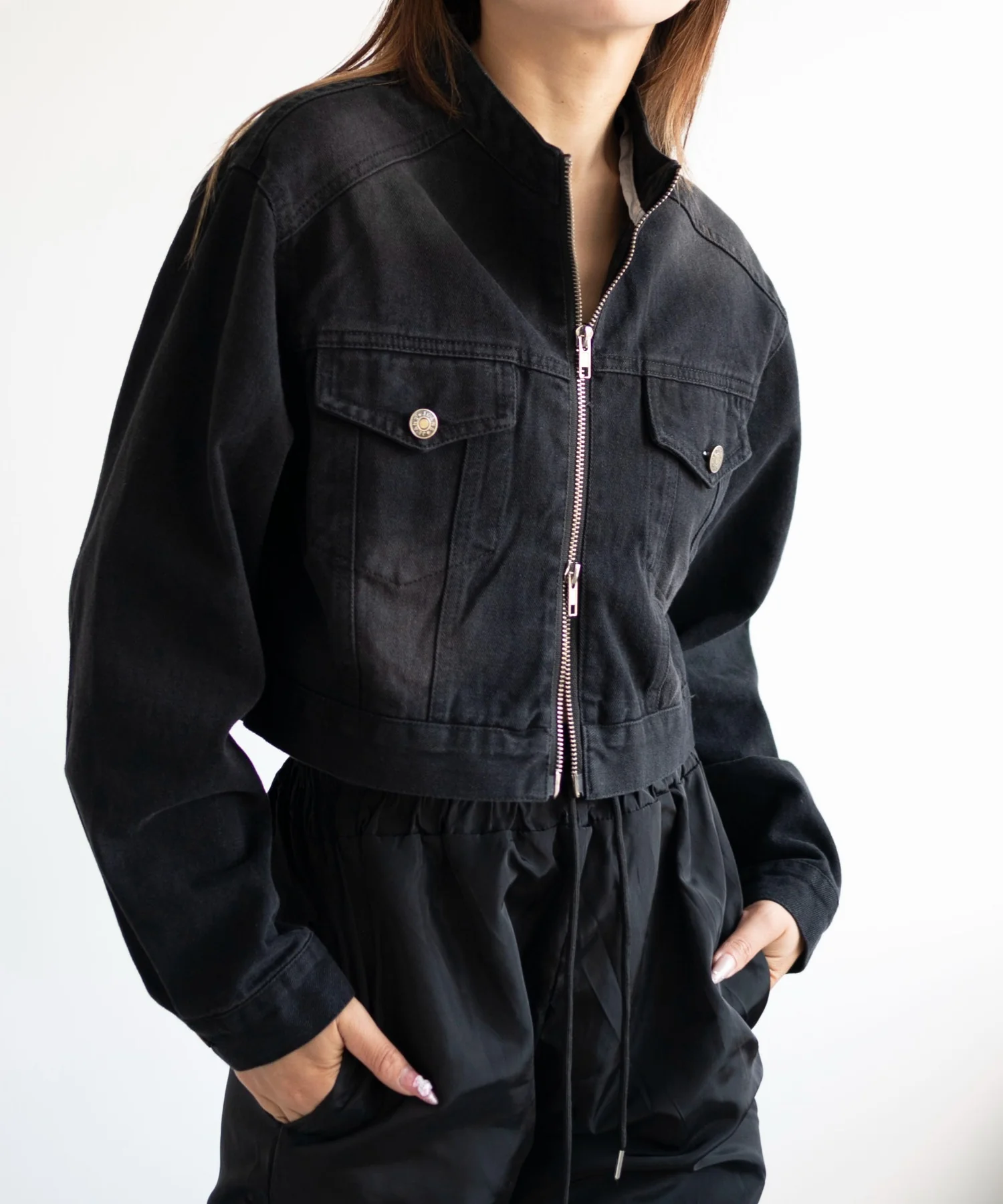 Wジップクロップドバイカーデニムジャケット - Image 10