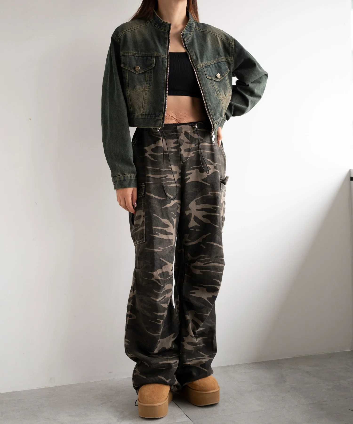 Wジップクロップドバイカーデニムジャケット - Image 8