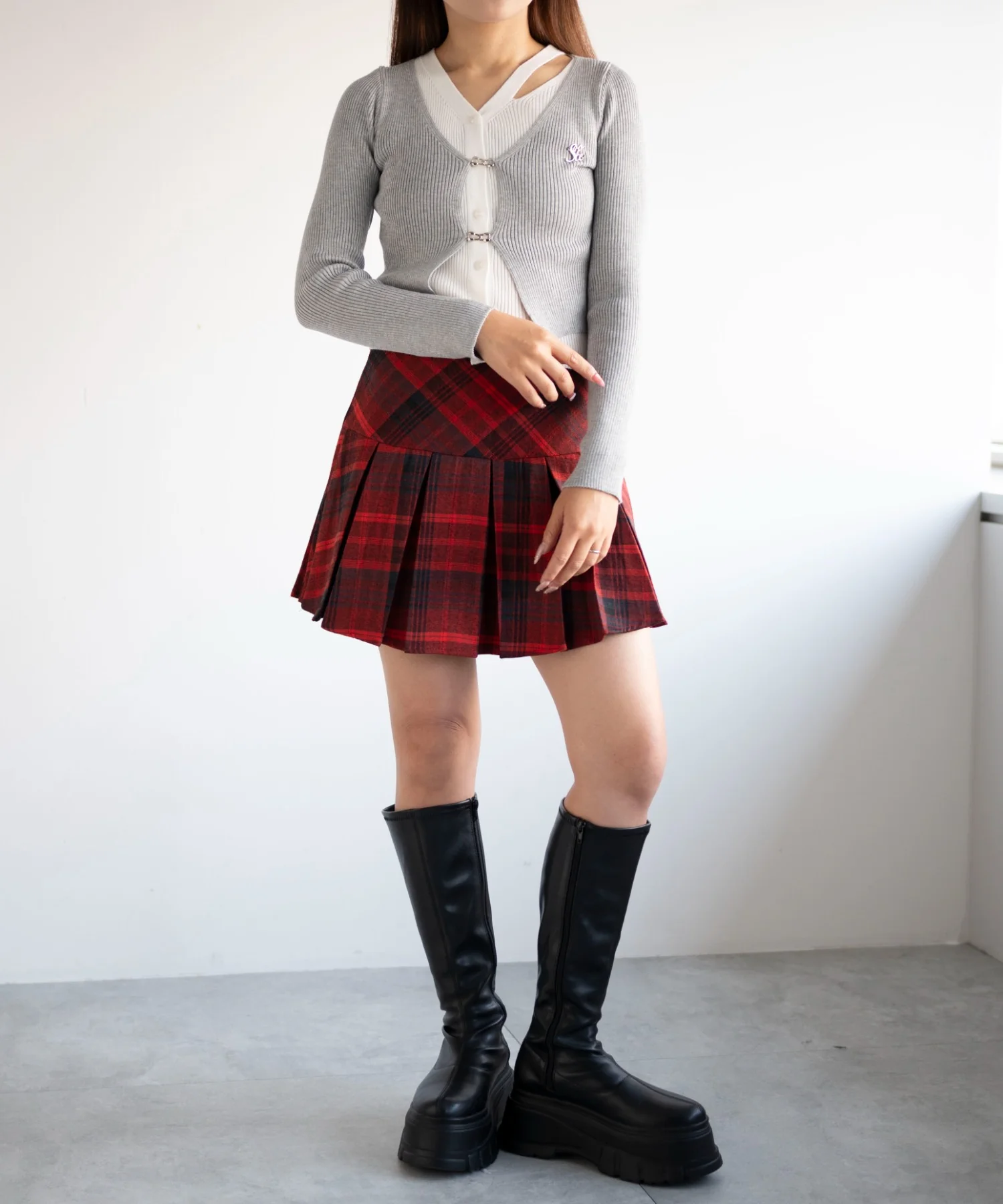 ブローチ付きフロントフックカーデイガン - Image 7