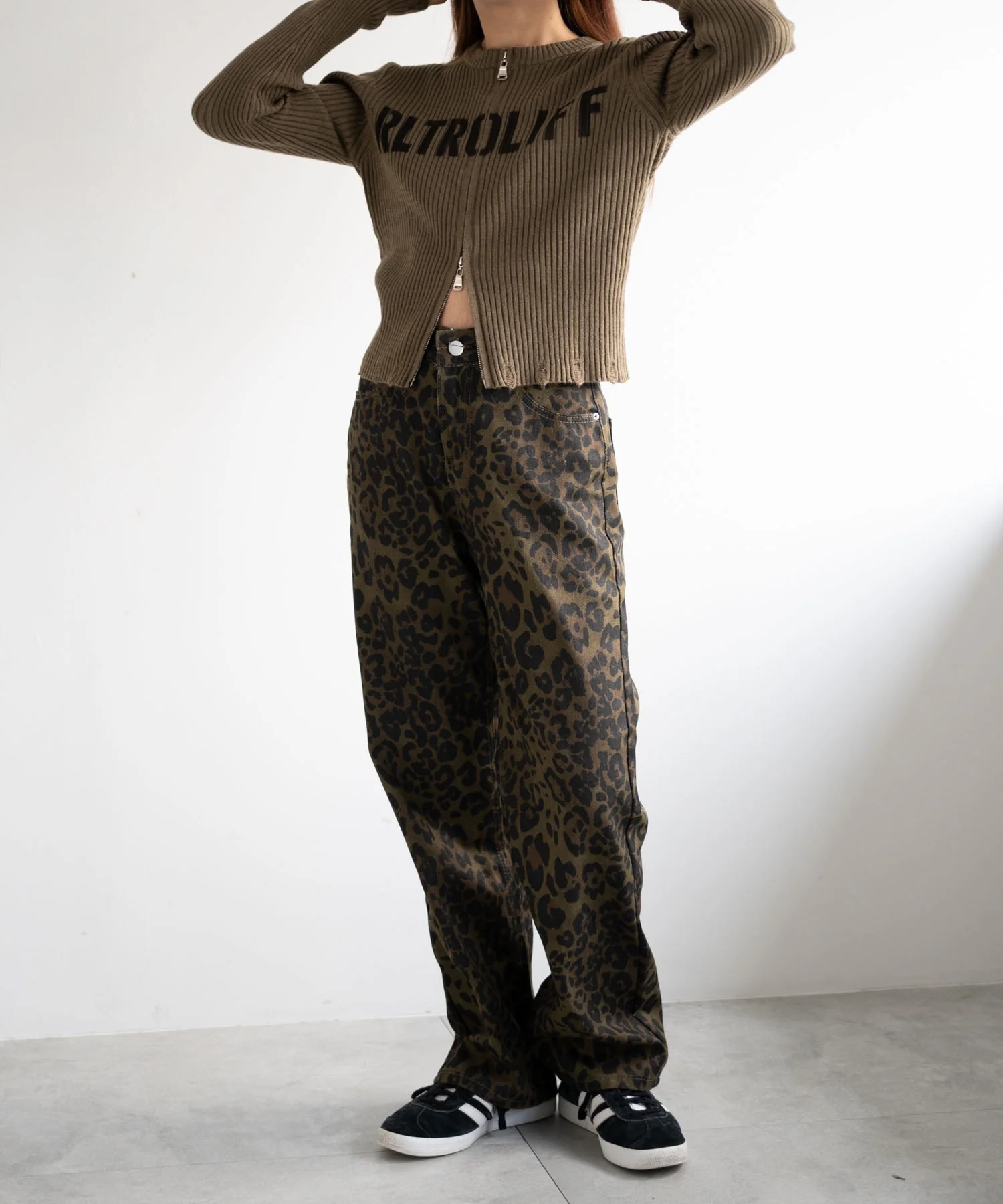 シンプルロゴWZIPニット - Image 10