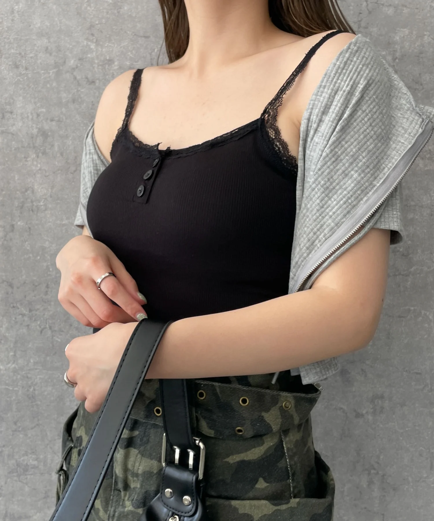 パット付きフロントボタンレースキャミ - Image 11