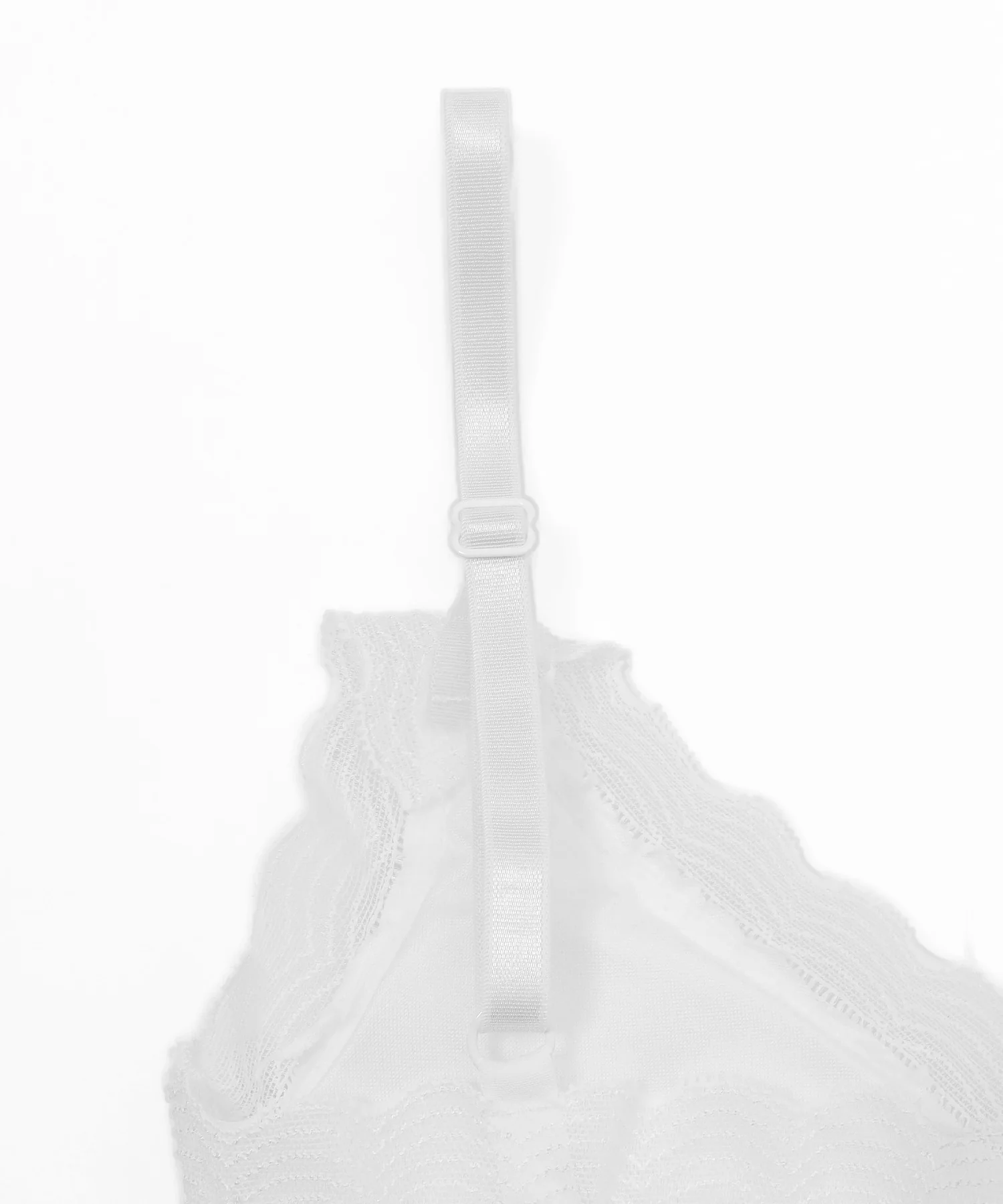 カップ付きシャーリングフリルキャミソール - Image 11