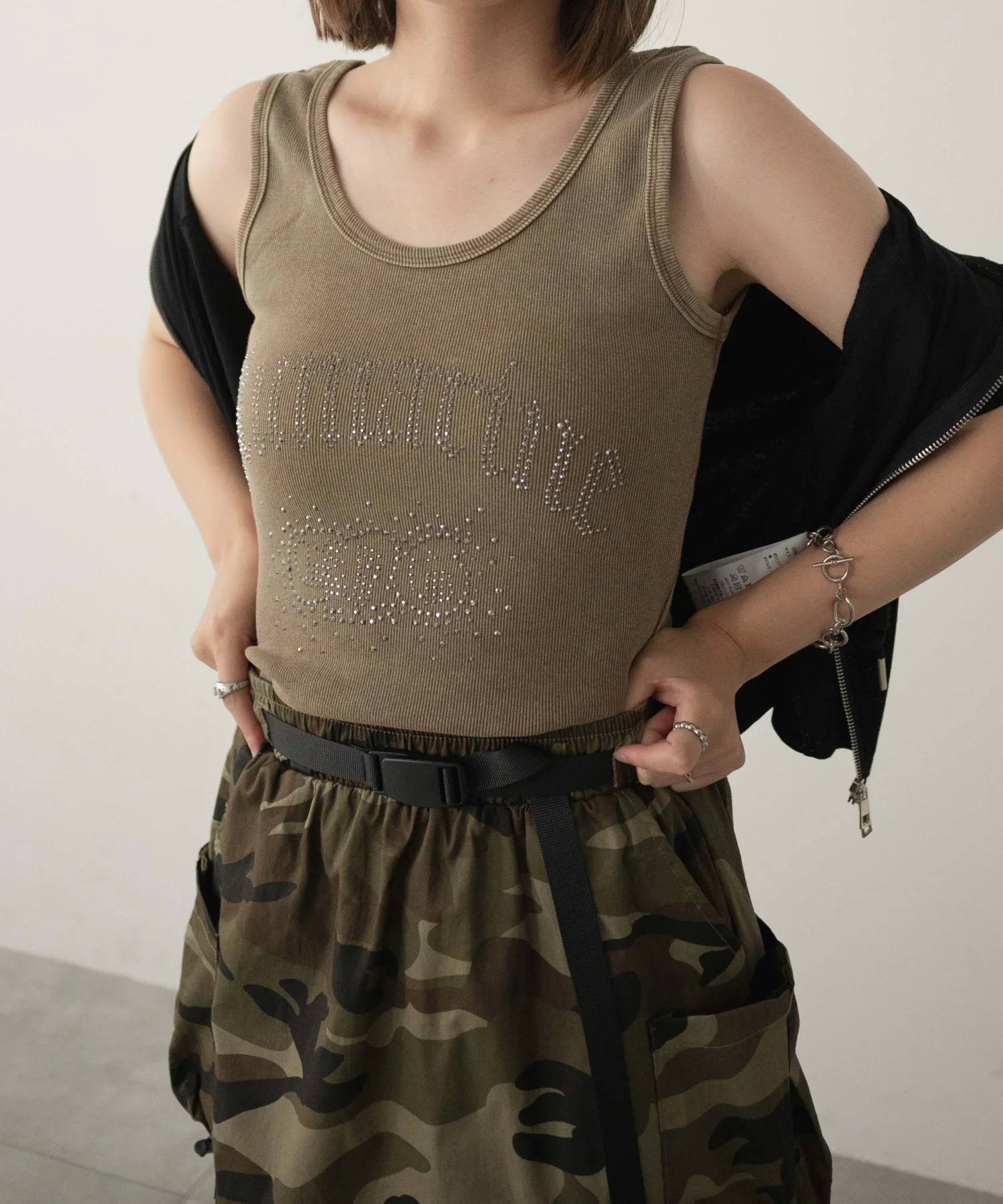 ストーン付きロゴタンクトップ - Image 5