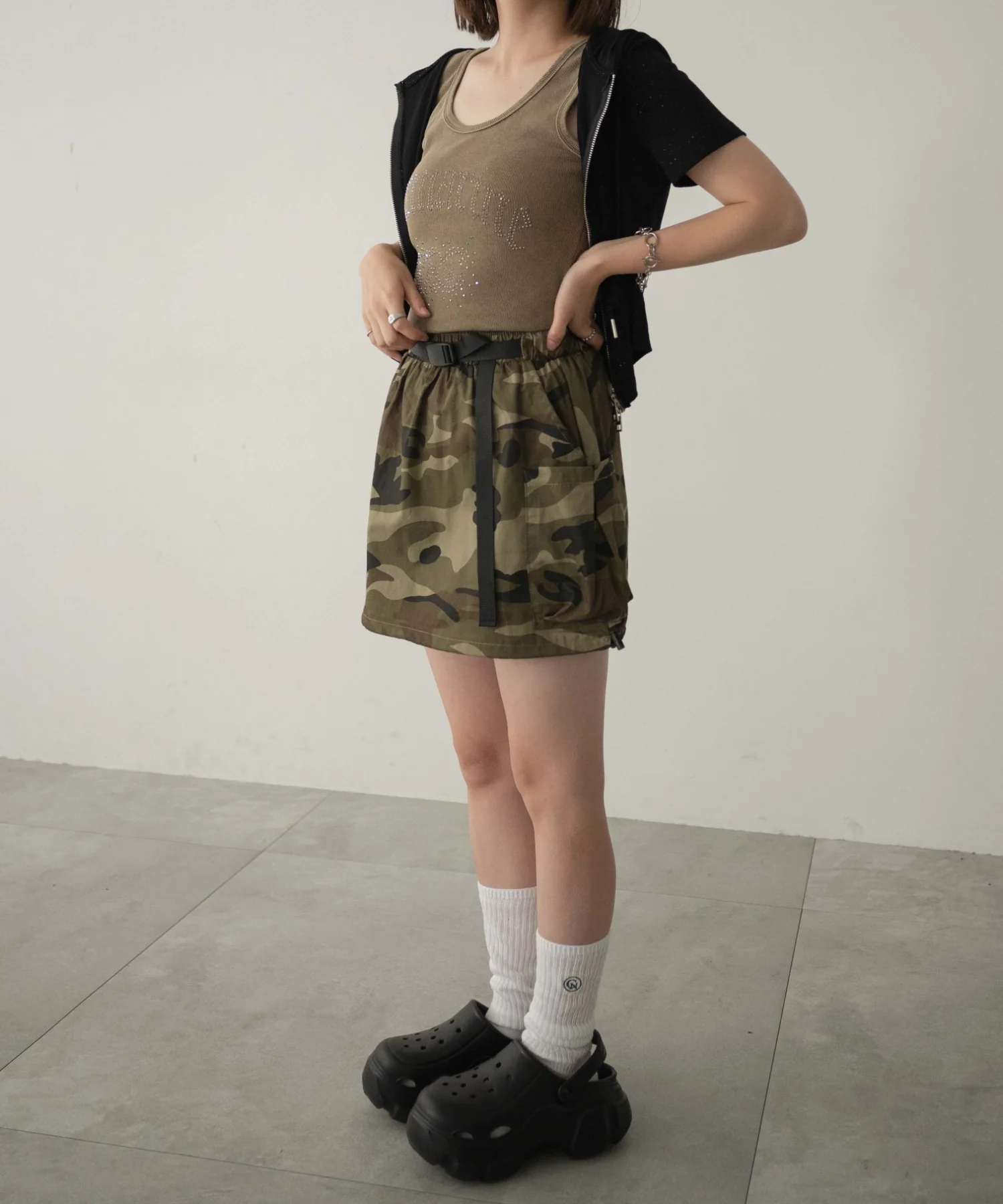 ストーン付きロゴタンクトップ - Image 9
