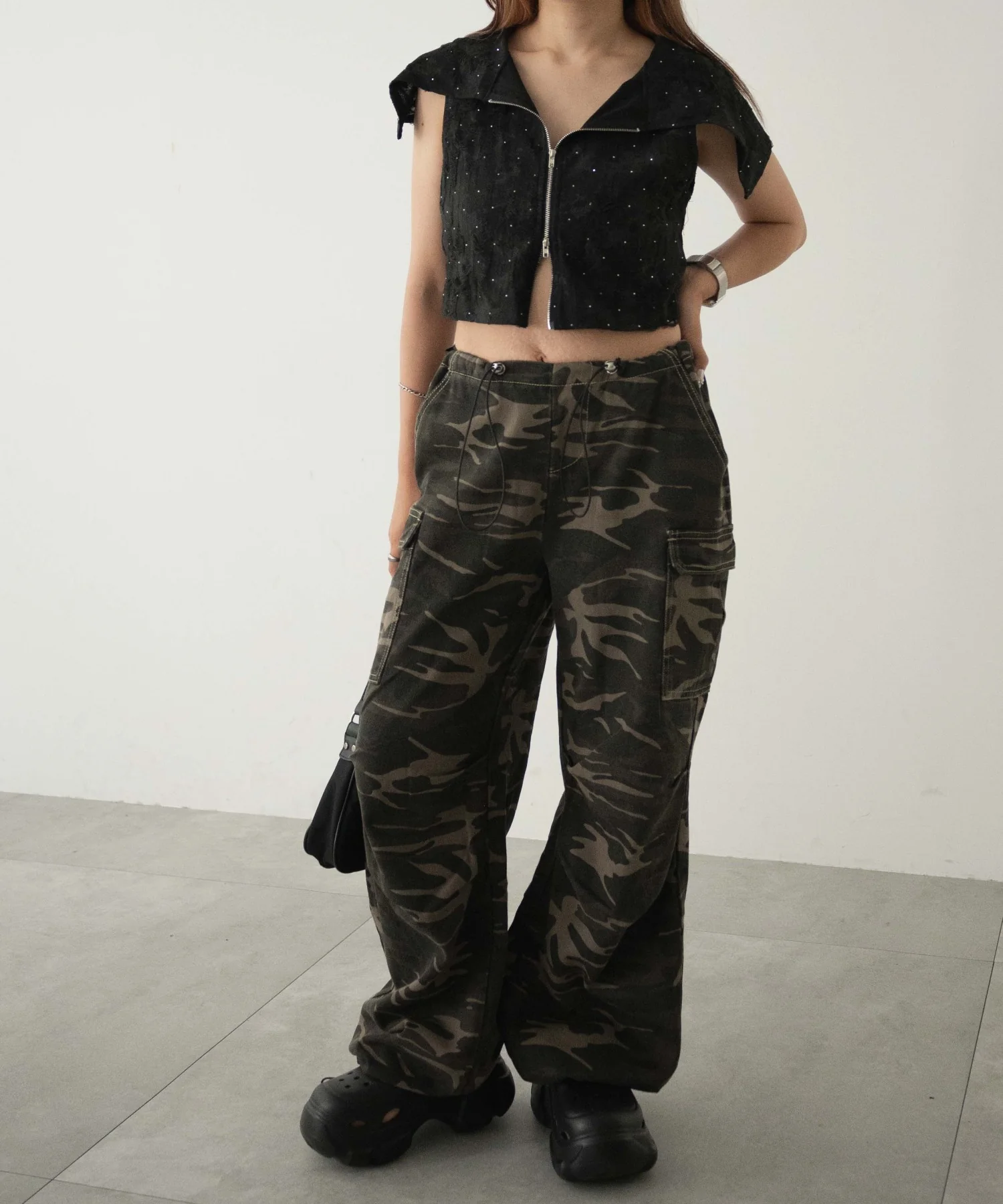 NSダメージWジップトップス - Image 6