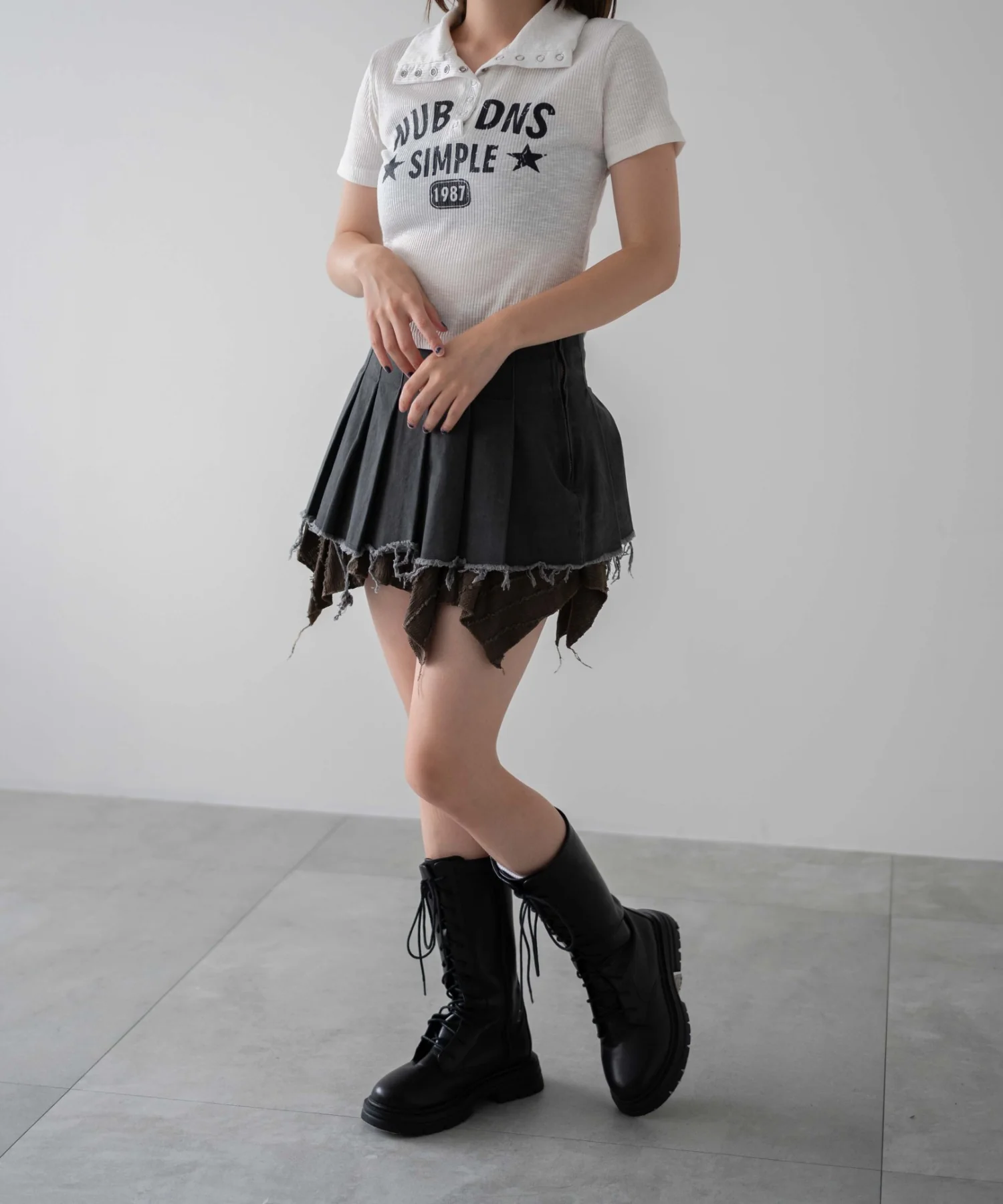 スナップボタンロゴクロップドT - Image 3