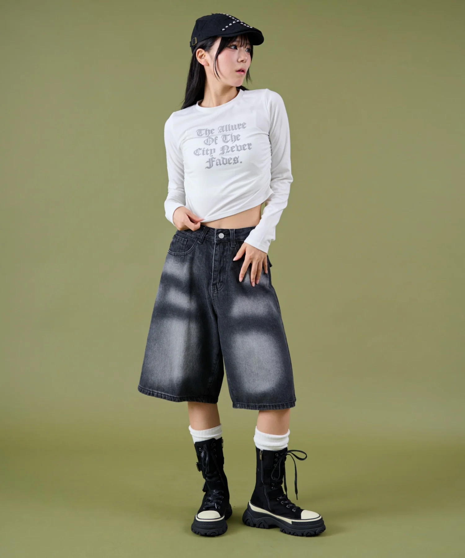 サイドギャザーレターロゴロンT - Image 3