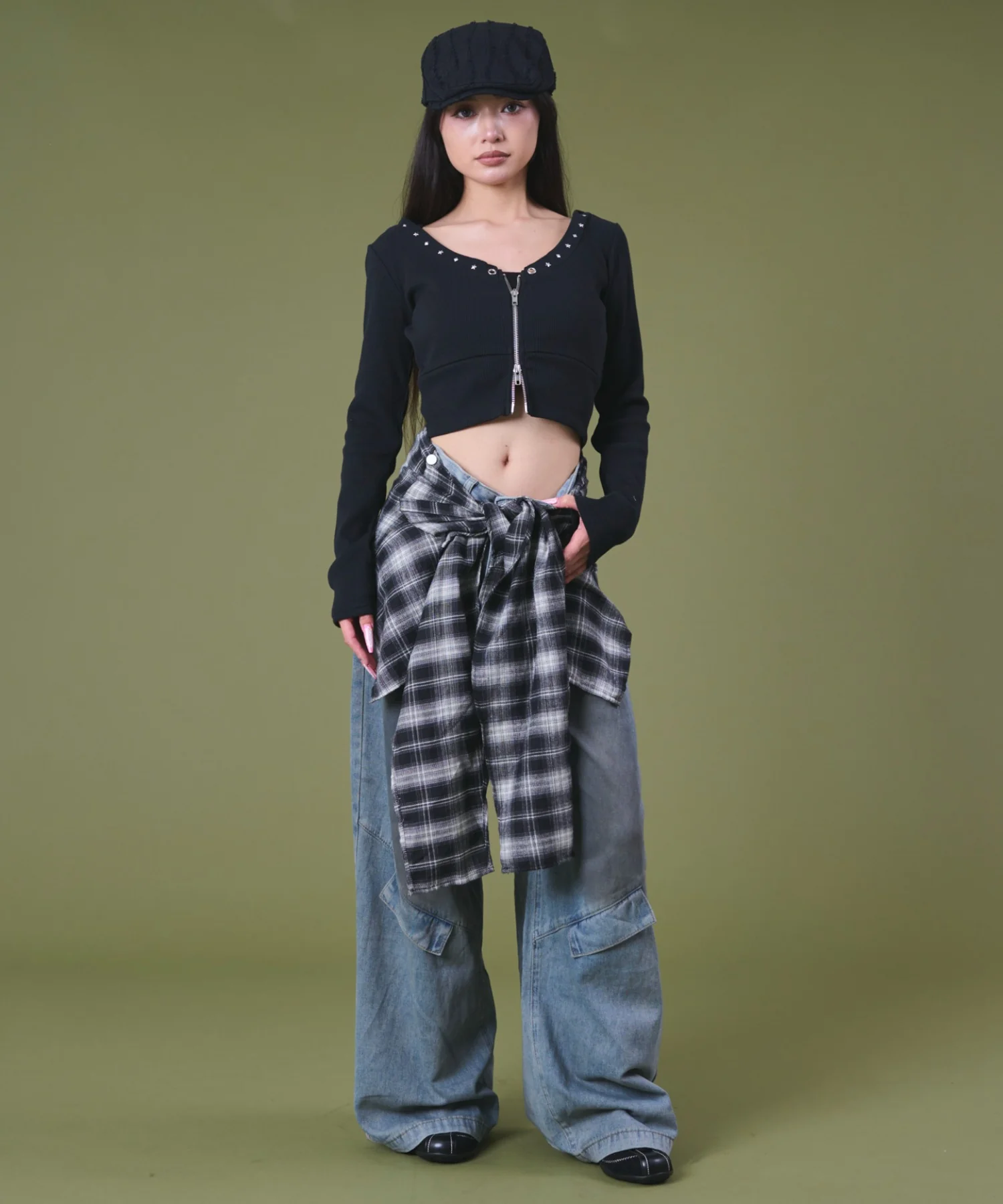ネックラインスタッズZIPトップ - Image 11