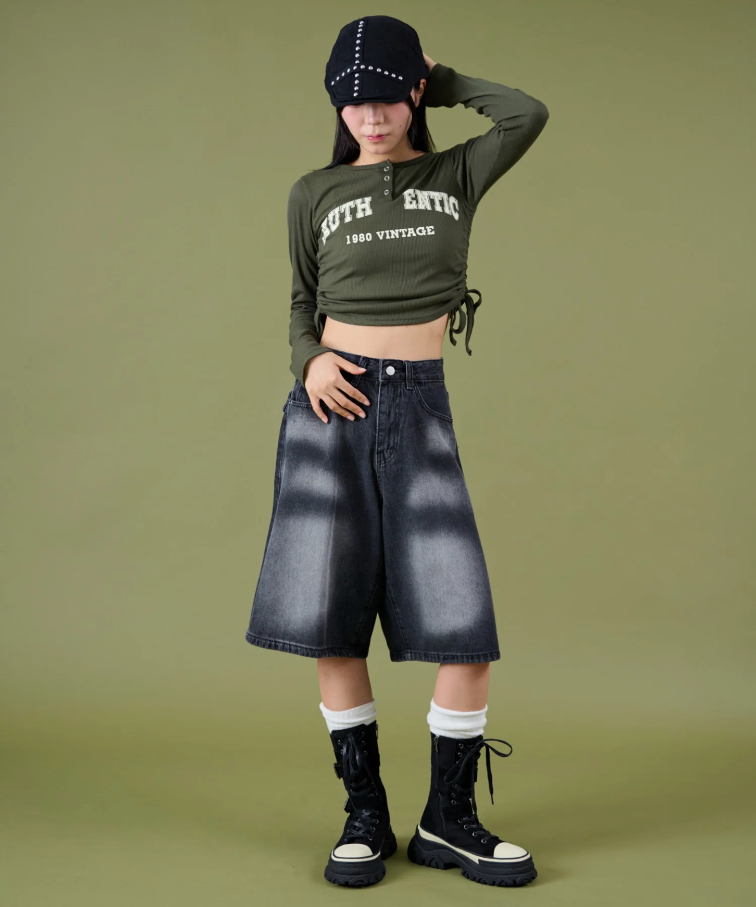 サイドギャザーヘンリーネックロゴTOP - Image 7