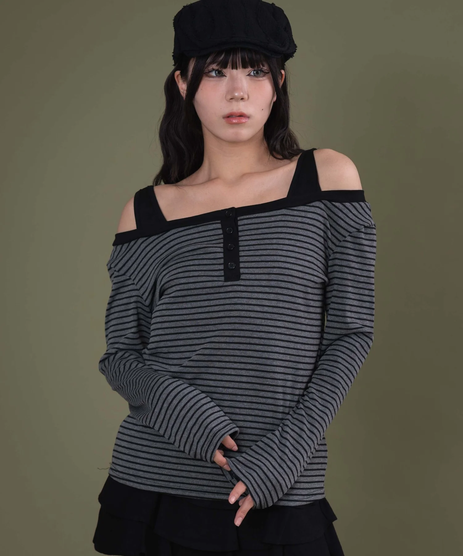 ロゴ刺繍ボーダーデザイントップ - Image 9