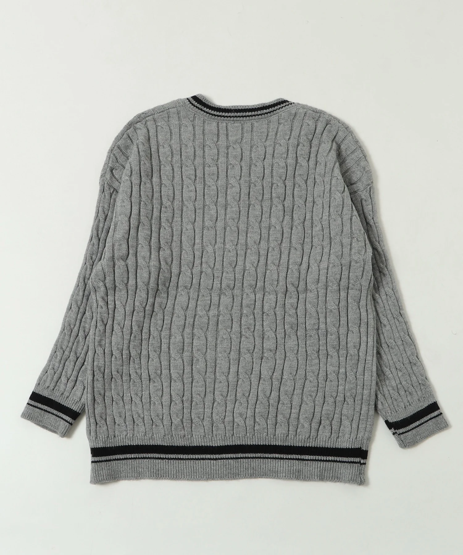 マフラー付きチルデンニット - Image 12