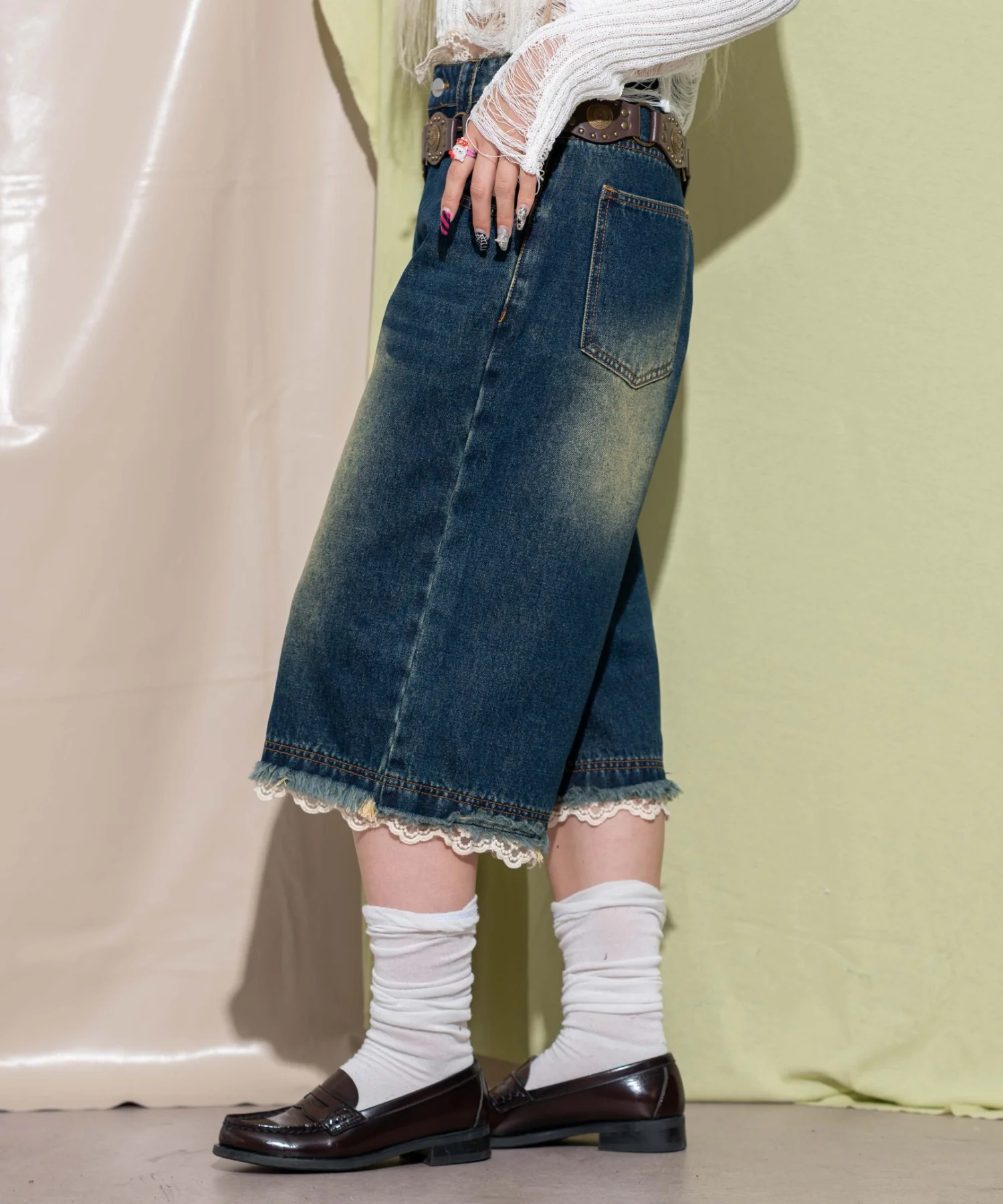 ウォッシュドレースデニムハーフパンツ - Image 4