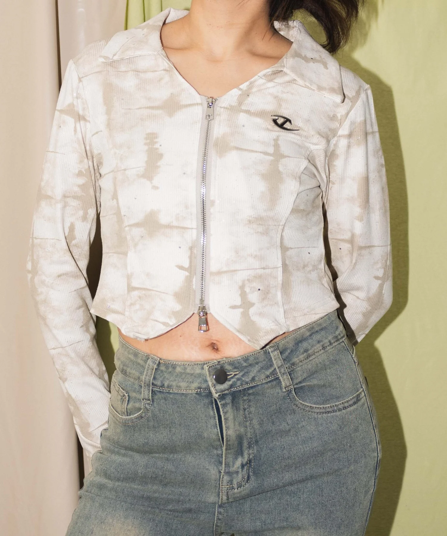 ブローチ付きWジップトップス - Image 6