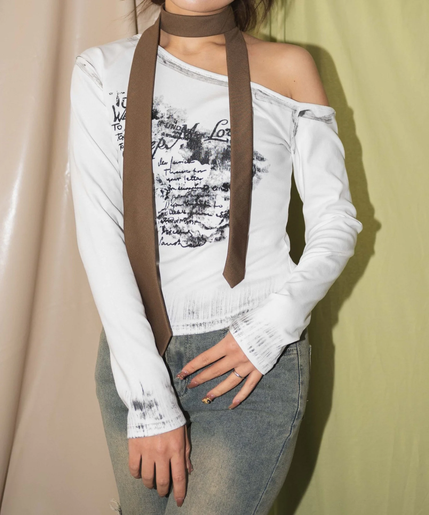 ワンショルダーグラフィックロンT - Image 6