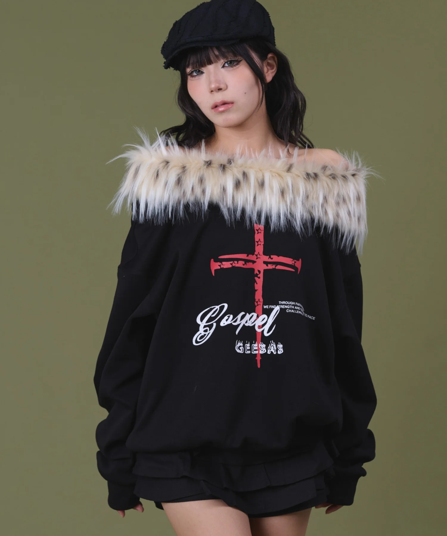 ファーオフショルダークロスプルオーバー - Image 8
