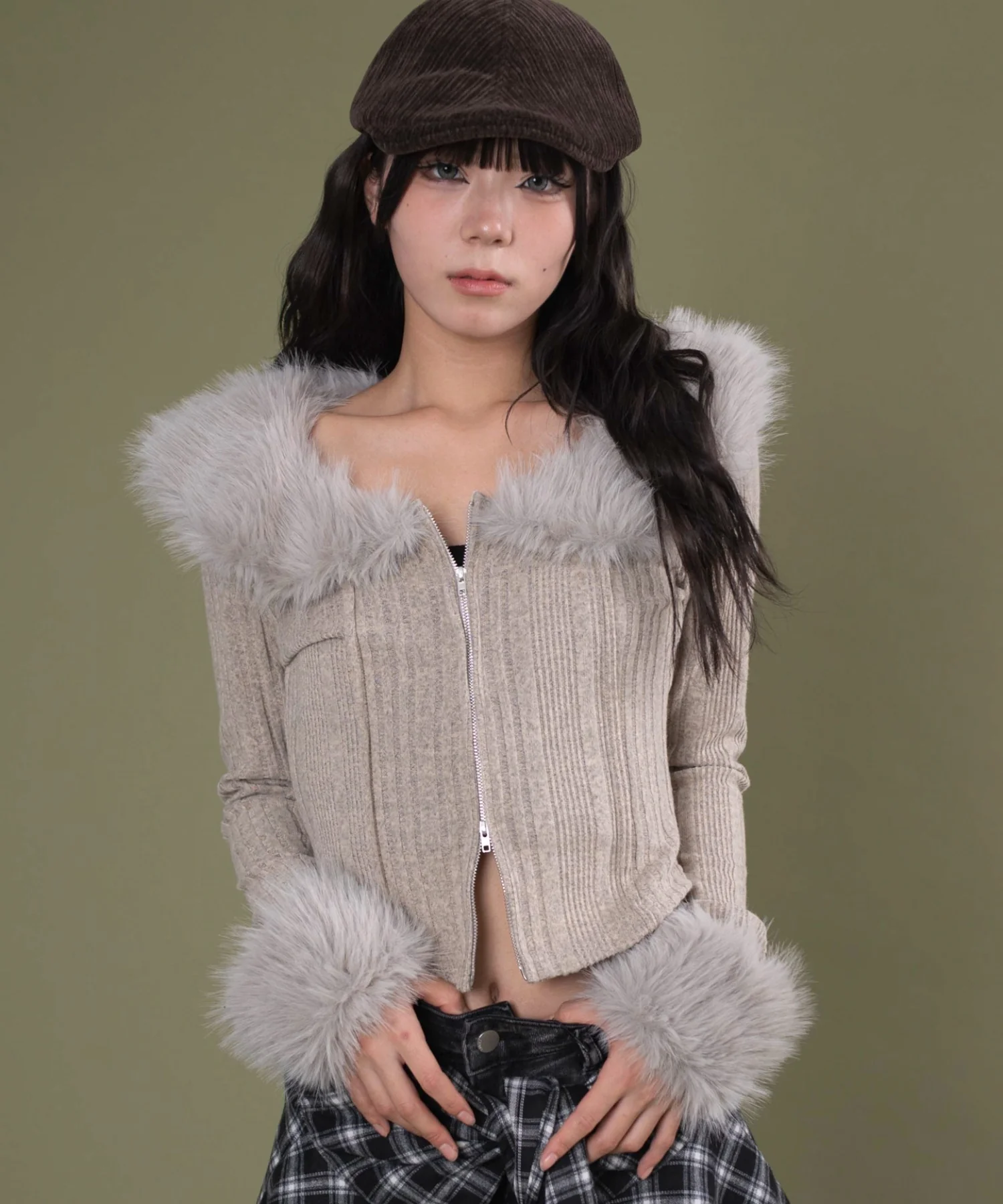 ファーデザインジップニット - Image 5