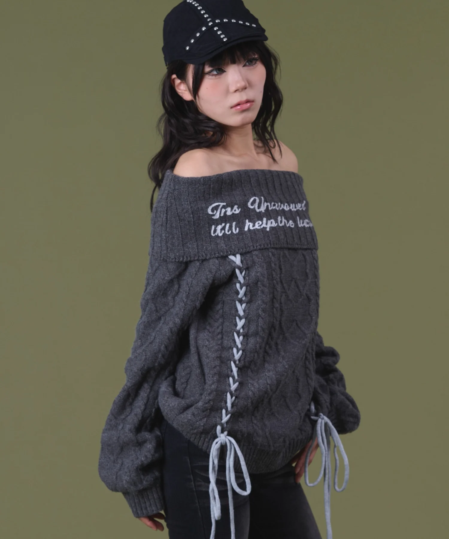 レースアップロゴオフショルダー - Image 8