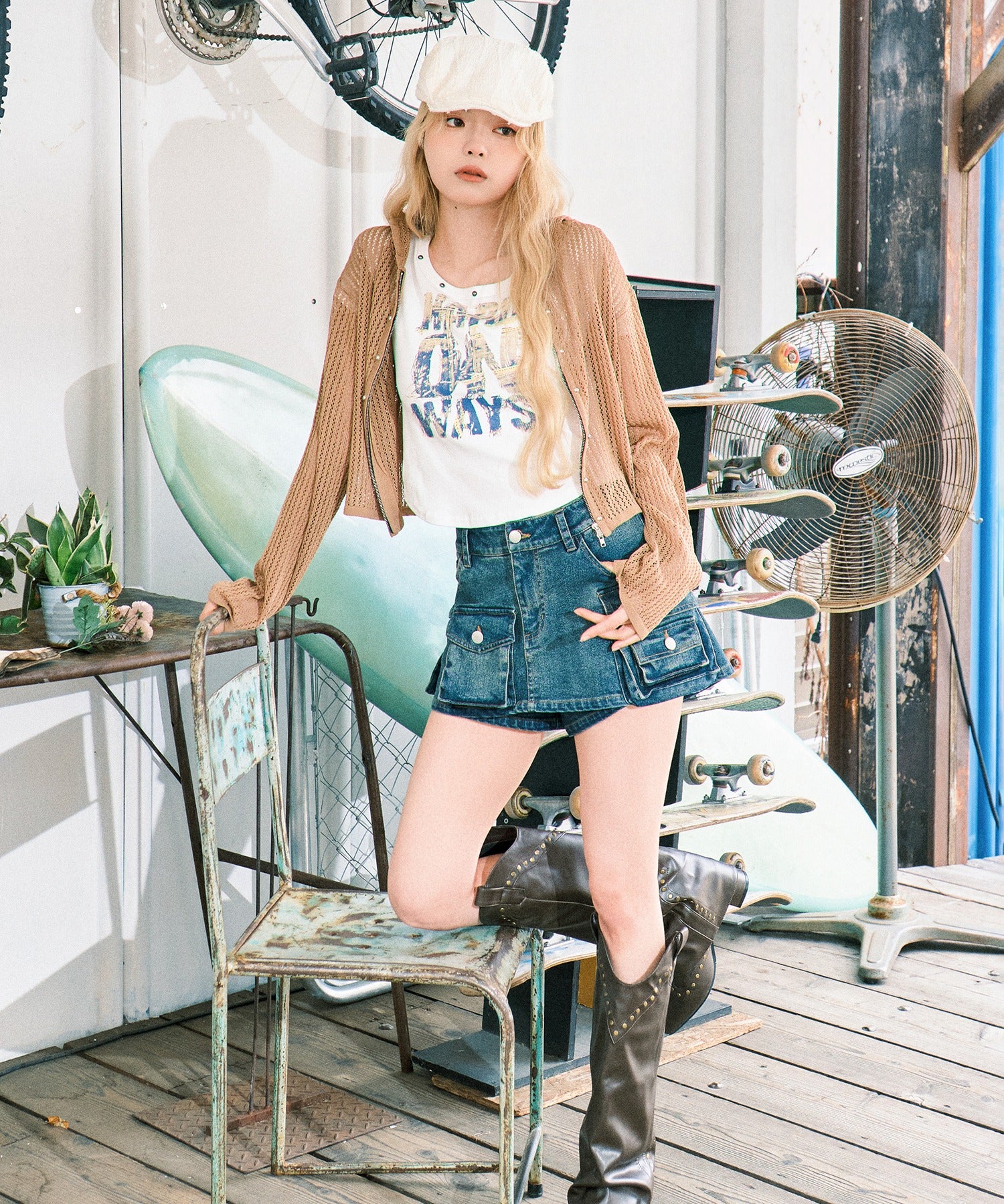 スタッズネックロゴクロップドT - Image 6