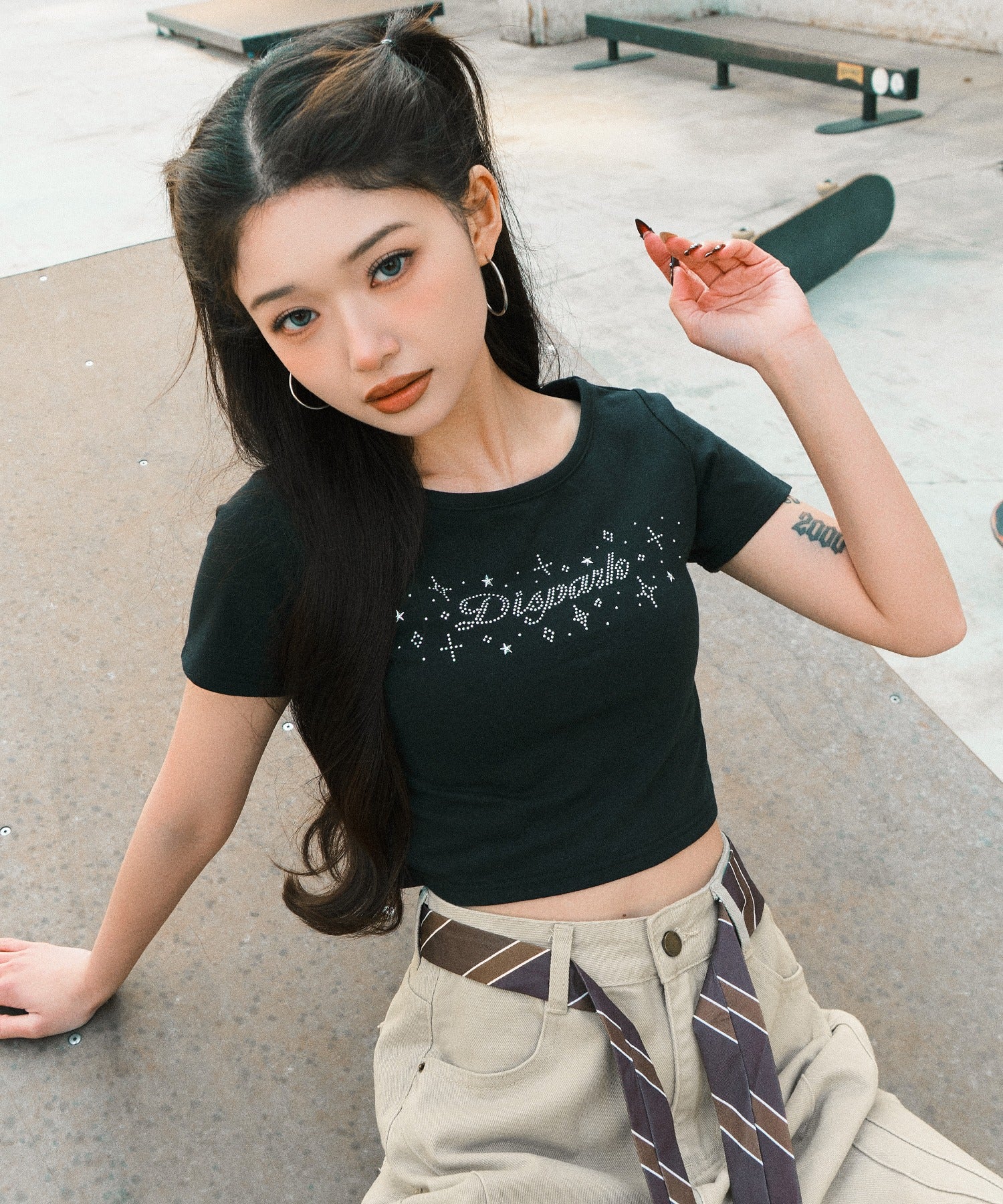 ロゴスタッズクロップドT - Image 3