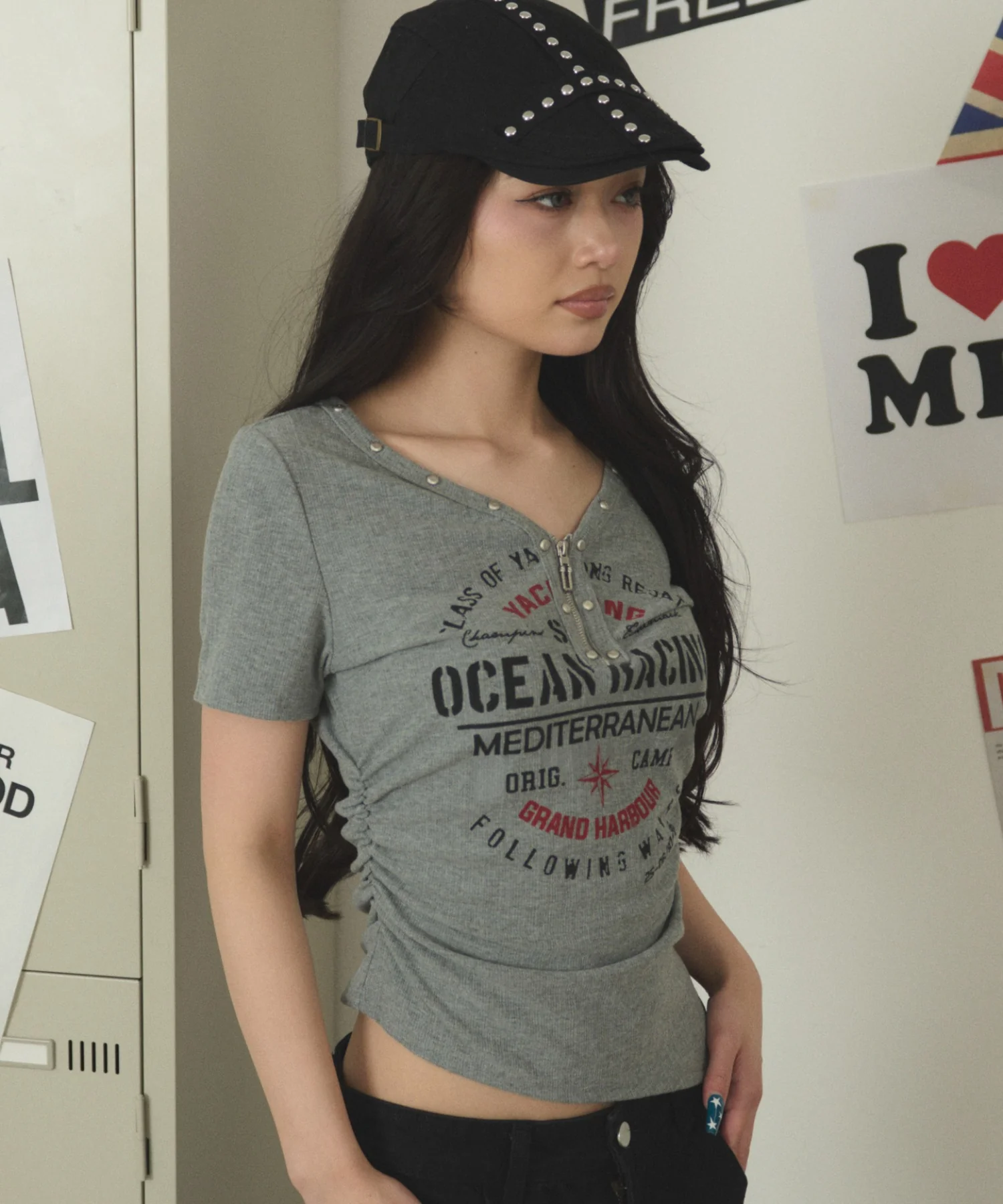 スタッズジップVネックSS Tシャツ - Image 8